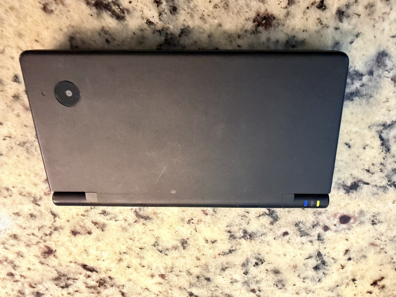 Nintendo DSi Black Handheld System Games Stylist Charging Cord. Clean Screens
