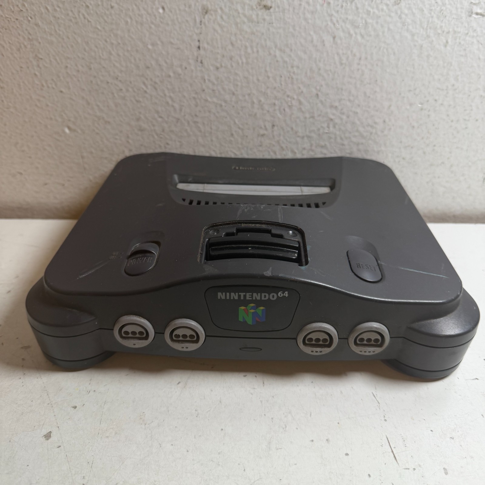 Nintendo 64 NUS-001 Gray 19W Multiplayer Compact Home Video Game Console Only
