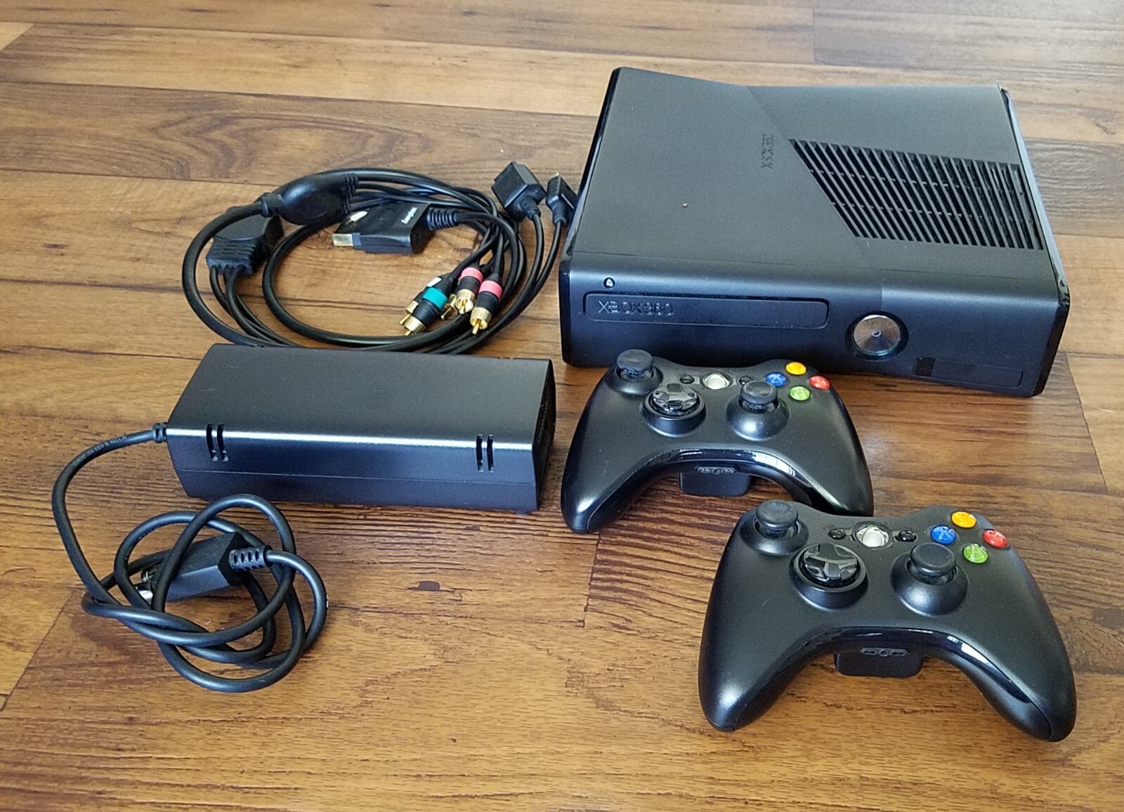 Microsoft Xbox 360 Bundle 250GB Matte Black Console w/ HD/DVD Player & 10 Games