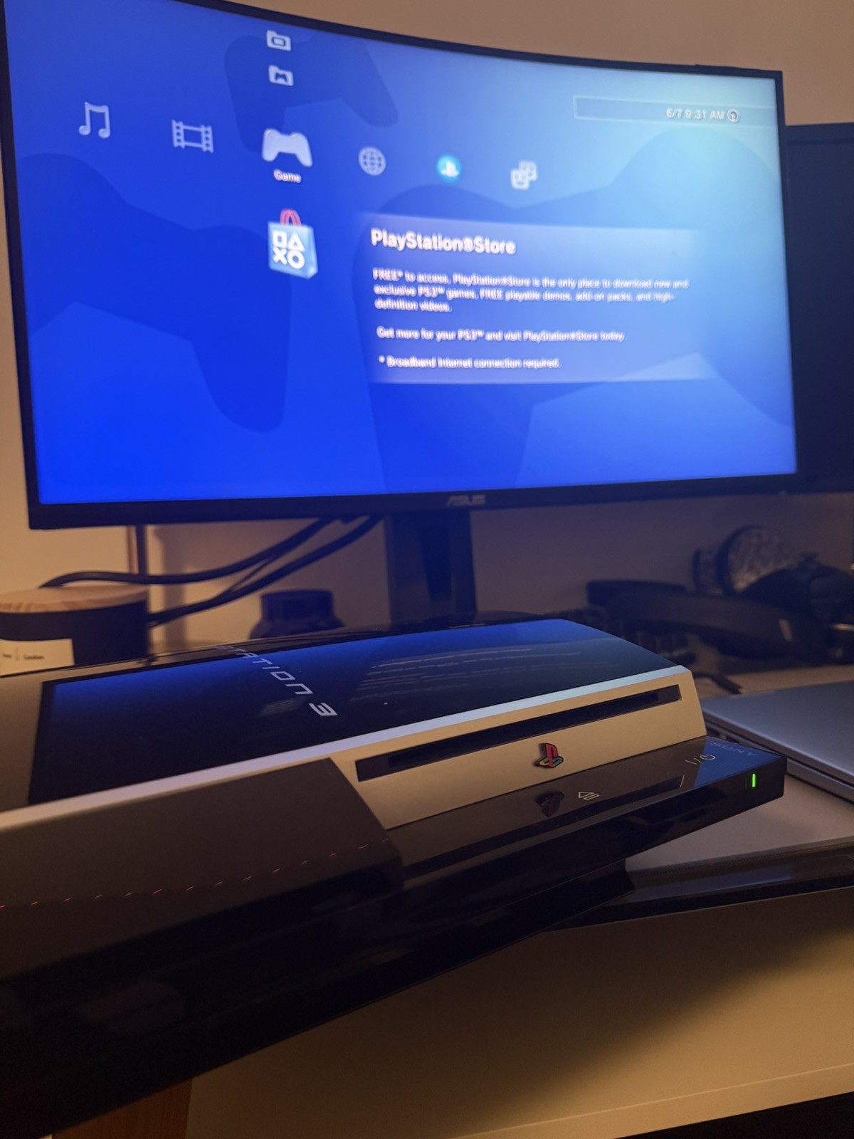 Fat PS3 Tested And Working With 3 Controllers, Charging Docks And Cables.