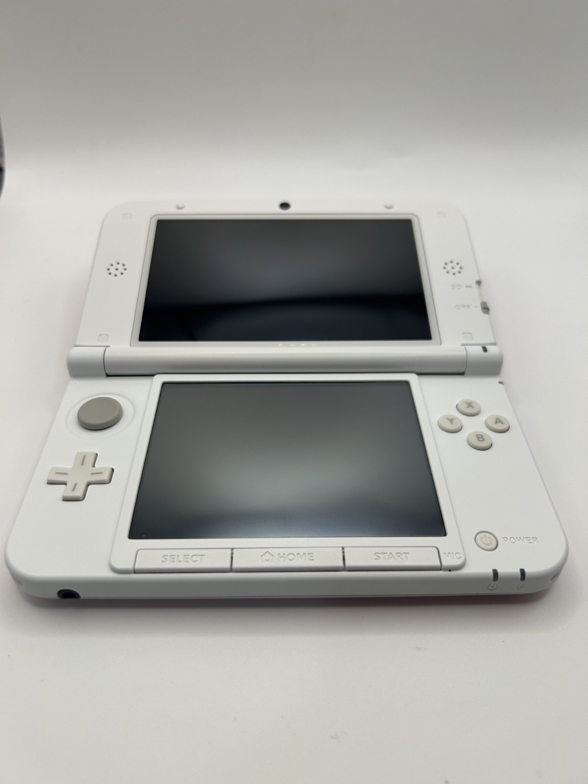 [A-rank] Nintendo 3DS console Tomodachi Life New Edition with Charger/Stylus