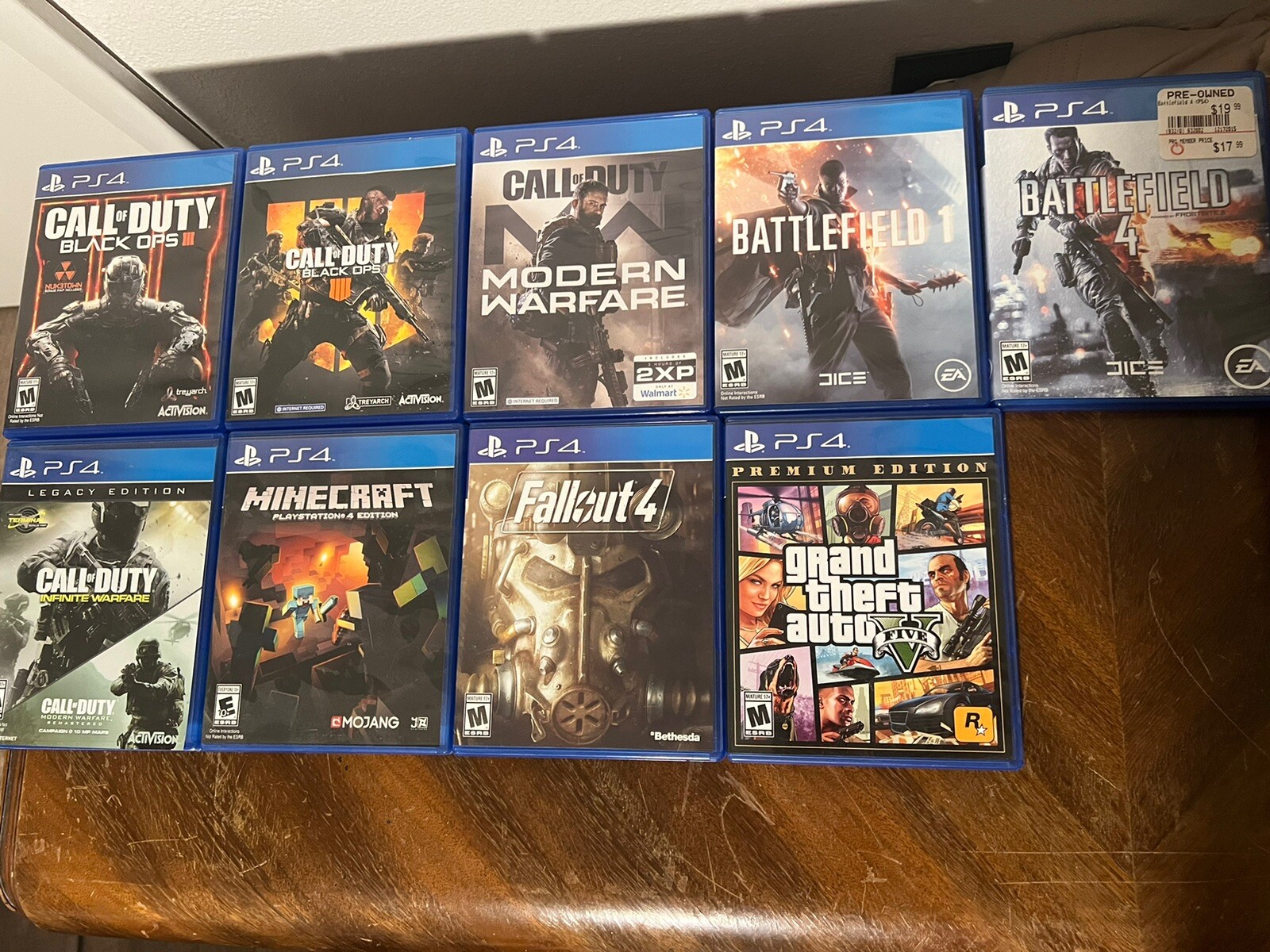 Sony PlayStation 4 PS4 CUH-1215A 500GB HDD Console With 9 Games 2 Controllers