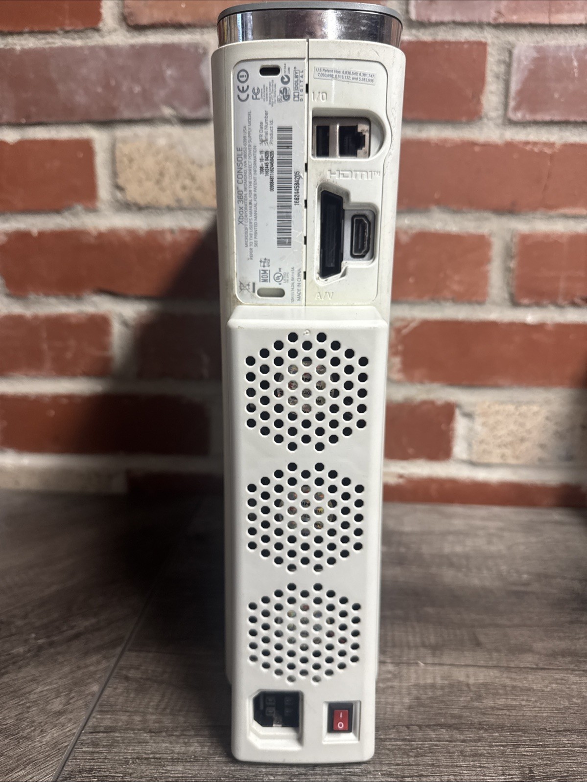 Microsoft Xbox 360 Console White Extra Hard Drive And Cables, Won’t Power Up