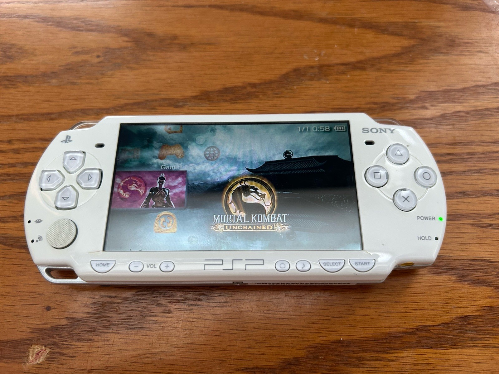 Sony PSP 2000 Launch Edition Ceramic White Handheld System Good Shape Tested!