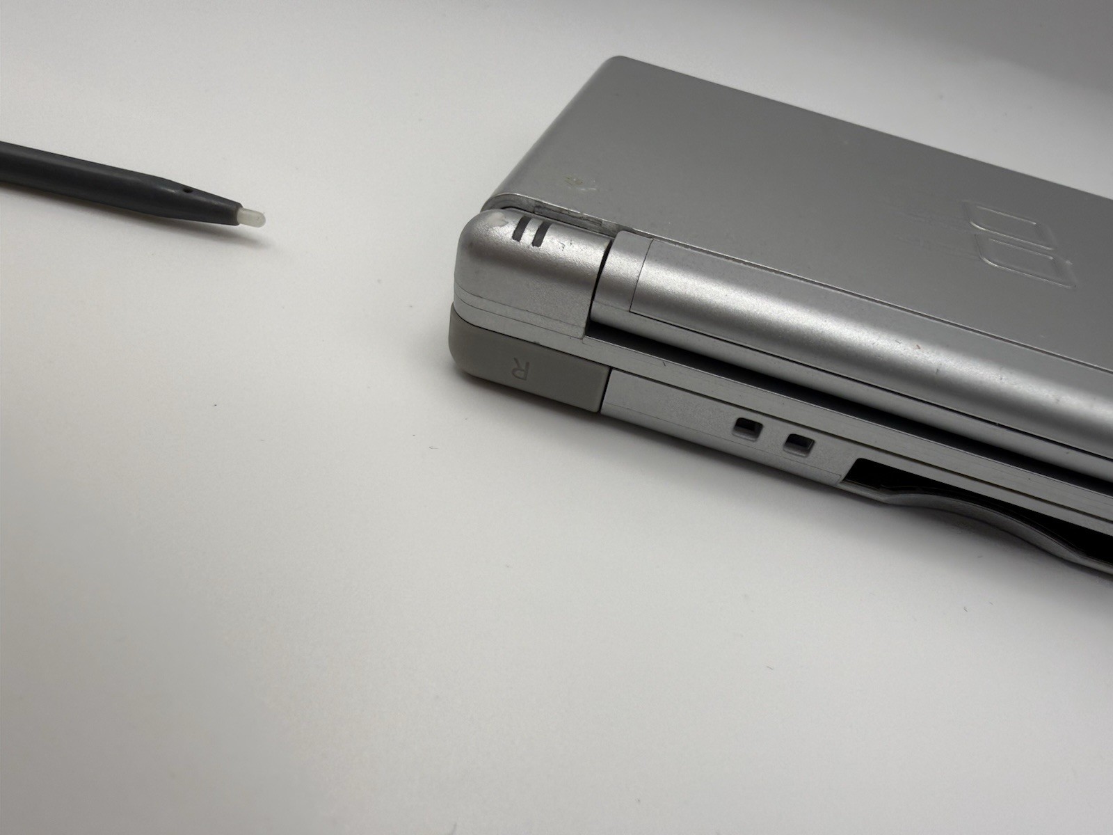 Nintendo DS Lite Launch Edition Silver Handheld System tested works W/ Charger