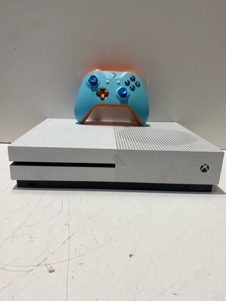 MICROSOFT XBOX ONE S – CONSOLE – 500GB – 1681 (P22017699)