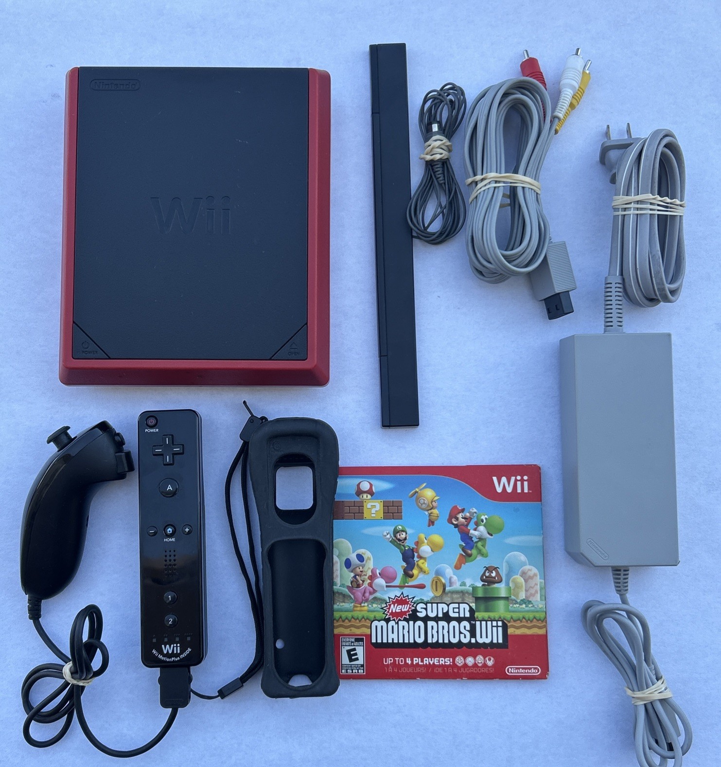 Nintendo Wii RVL-201 Mini Black/Red Complete Console Bundle W Mario Bros Motion+