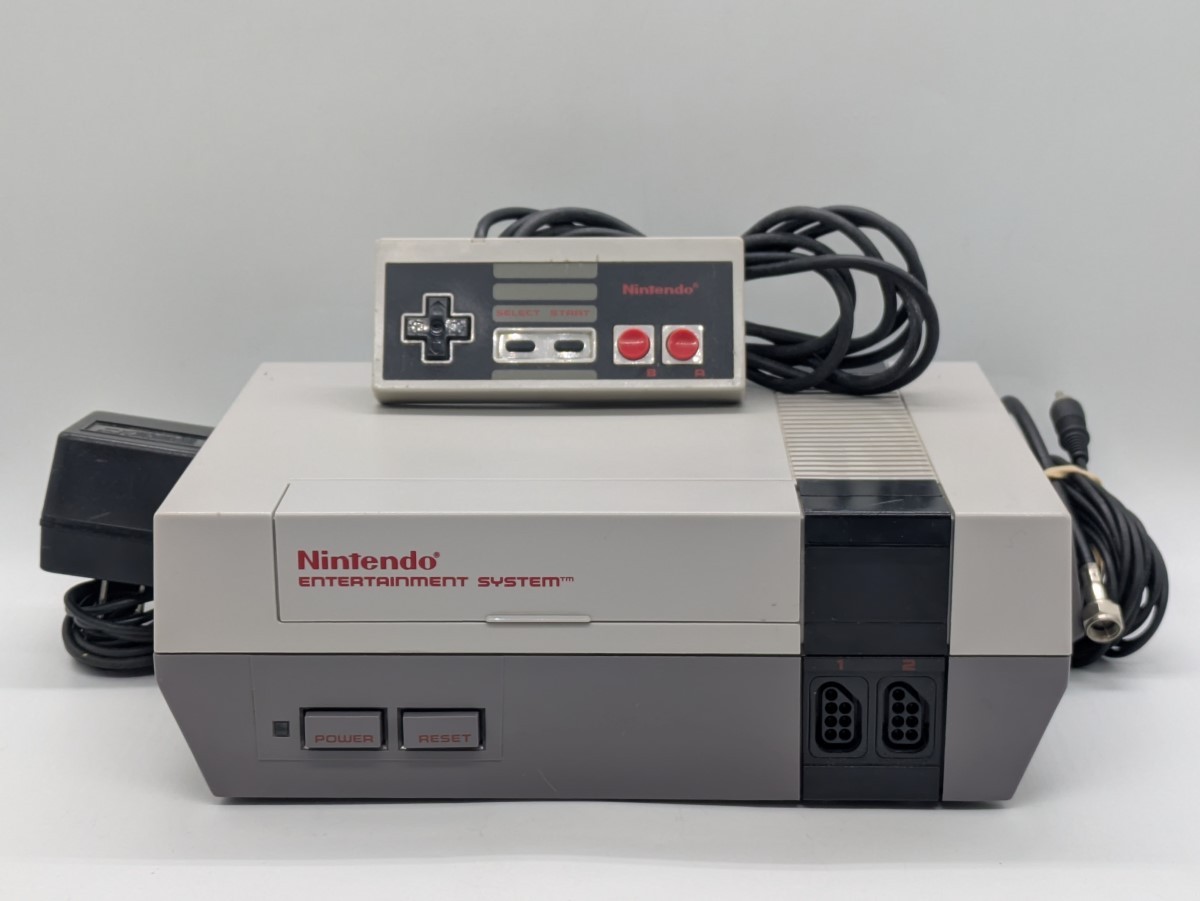 NINTENDO Entertainment System NES NES-001 1985 Original Vintage Cons (EC2030322)