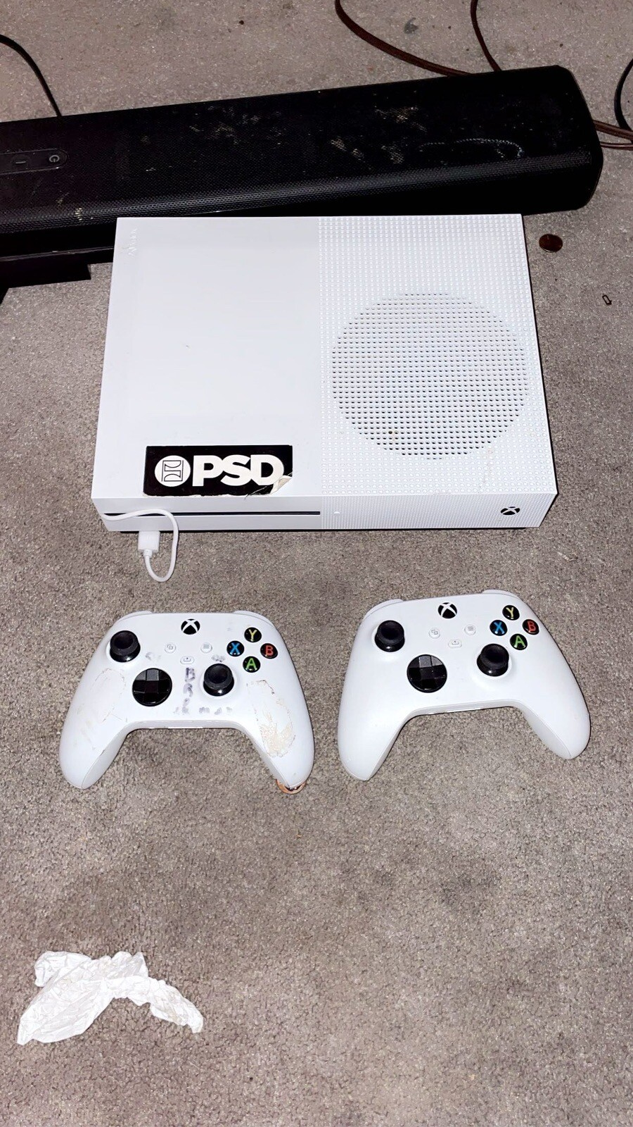 Microsoft Xbox One S 500GB – White. Had It A Couple Months Don’t Playit Come Get