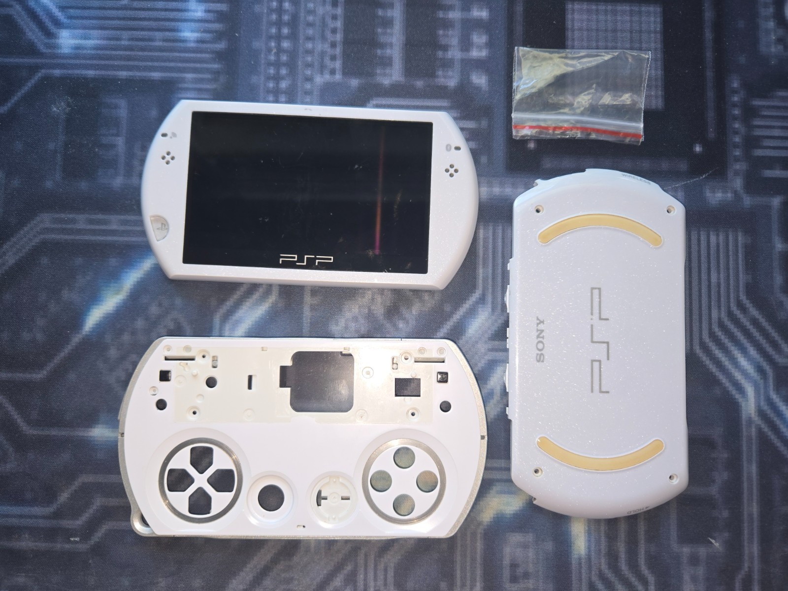 Sony PSP Go Genuine Original Shell for Parts (White)