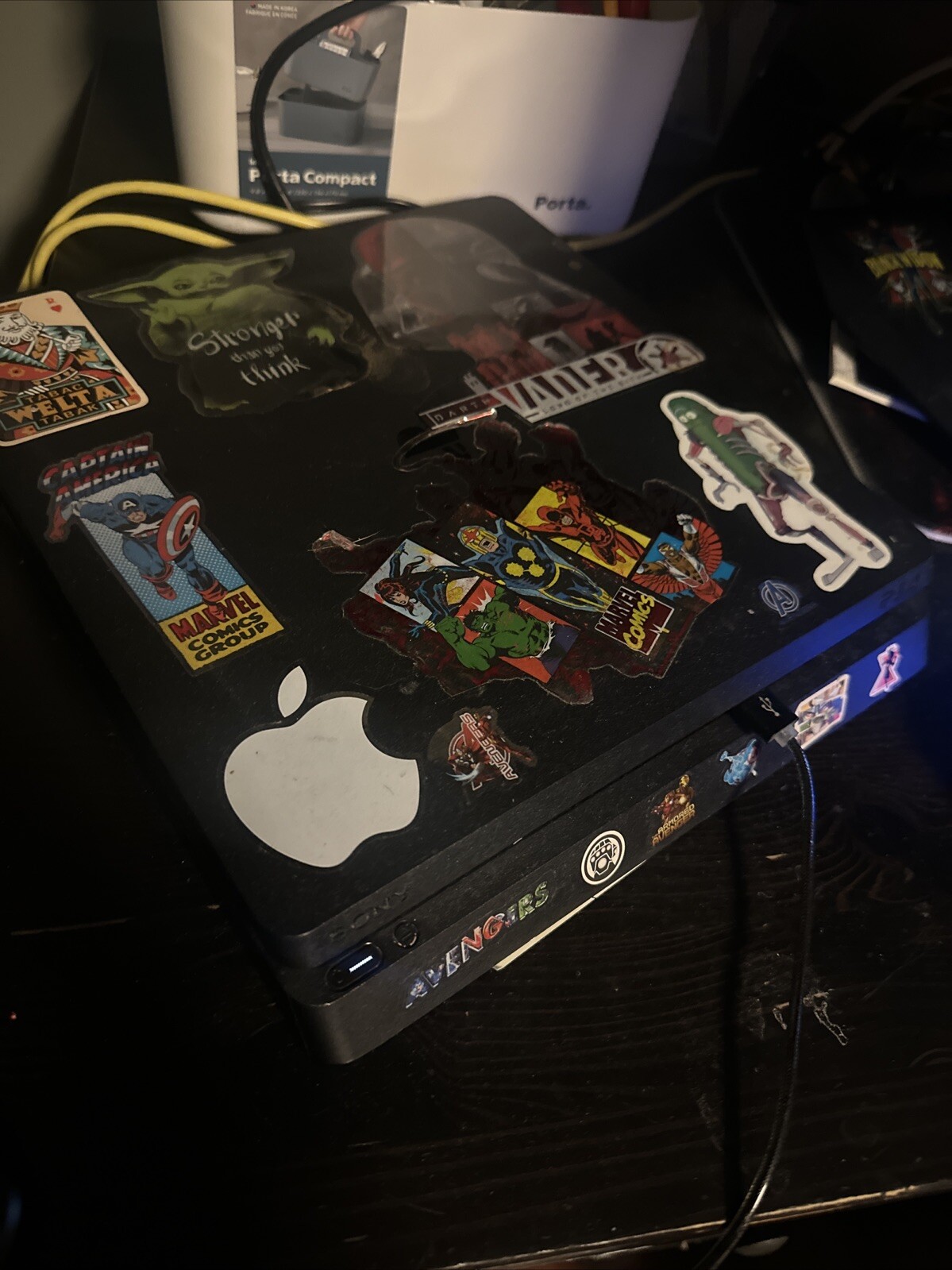 PS4 USED + 1 REMOTE