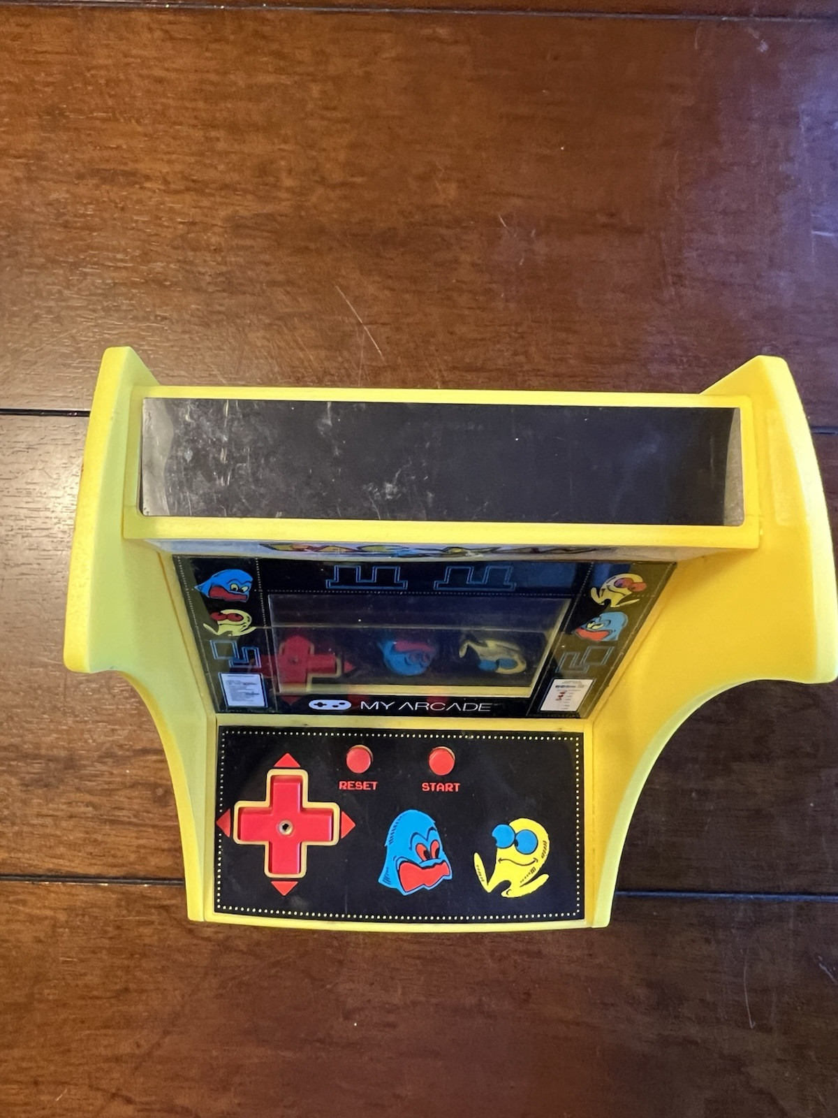 My Arcade Pac-Man Micro Player Pro 6.75″ Mini Arcade Machine Portable Video Game