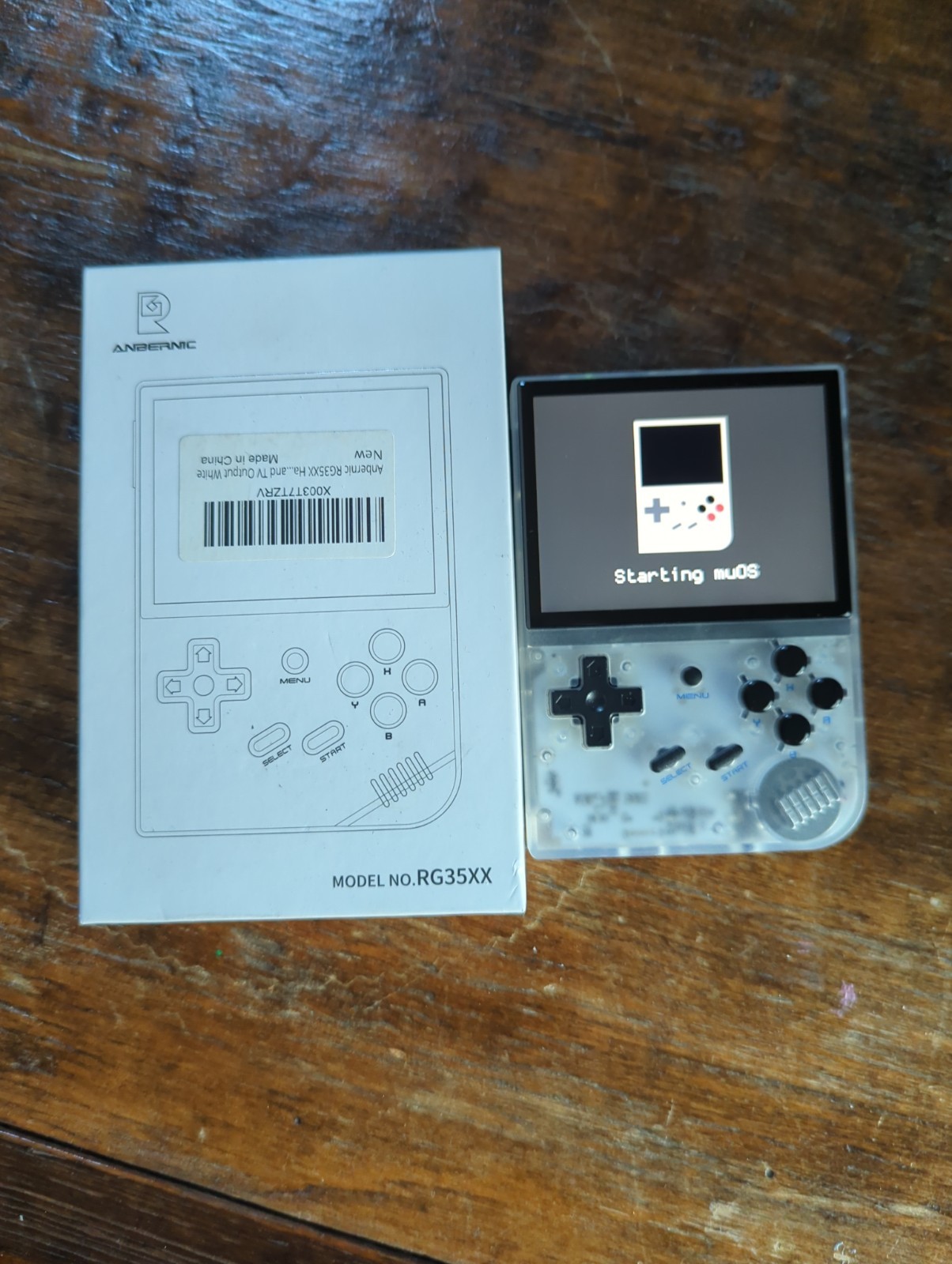 ANBERNIC RG35XX Handheld Game Console Clear MuOS 128gb SD Card Tiny Best Set GO