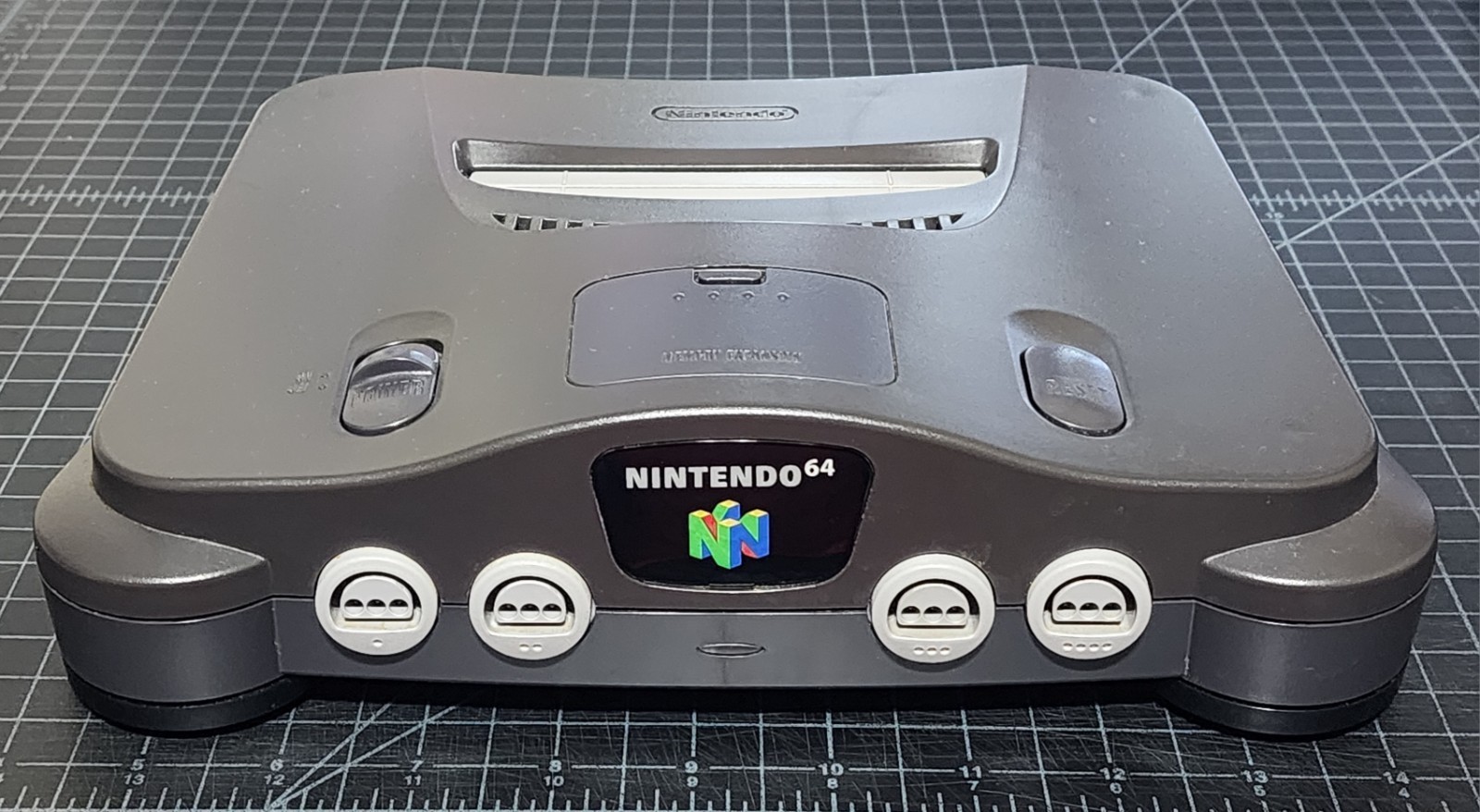 Nintendo 64 N64 Bundle: 7 Games, 4 Controllers, Memory, Power & AV Cables T&W