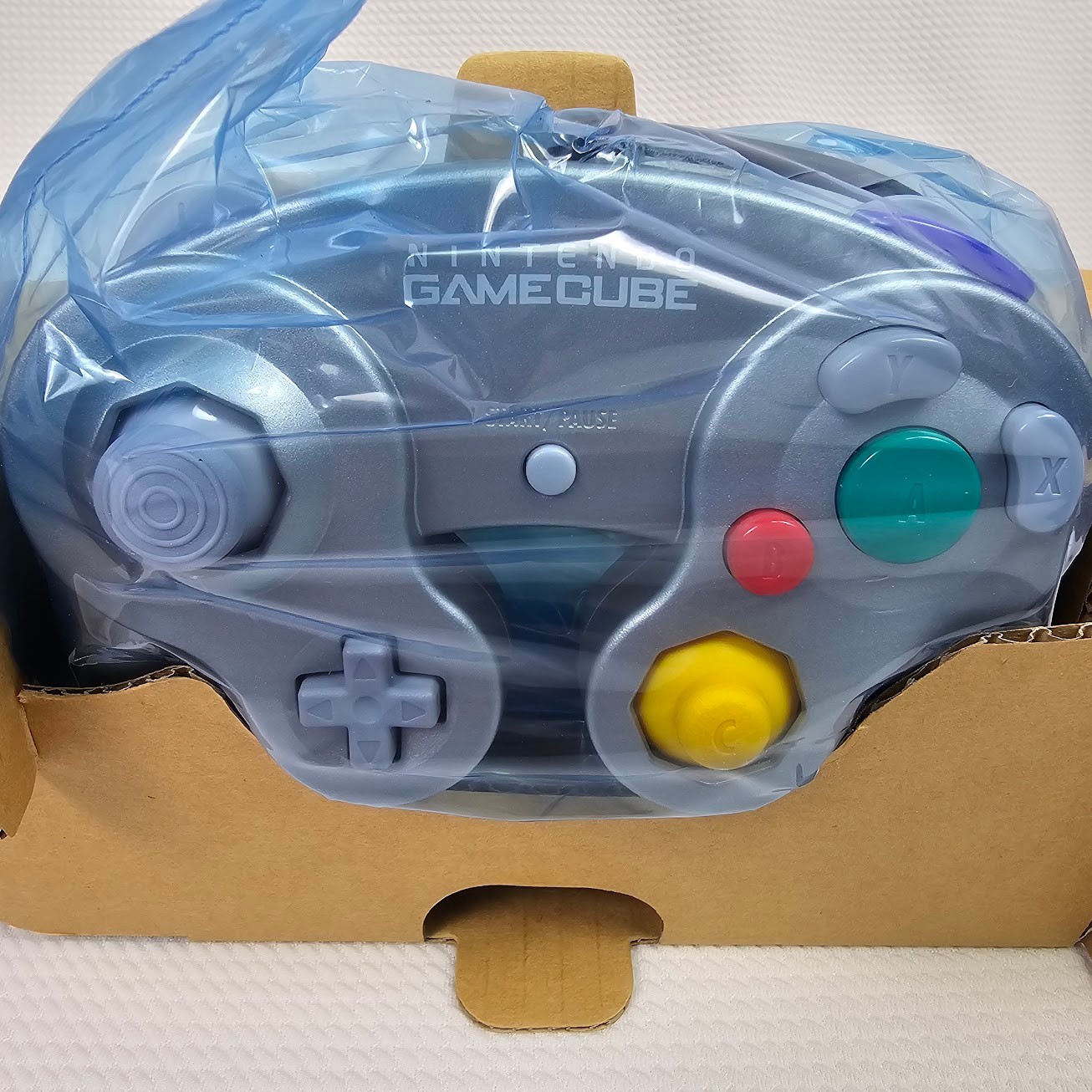 Nintendo GameCube Platinum Edition (Model DOL-101) – Pristine Open Box / Unused