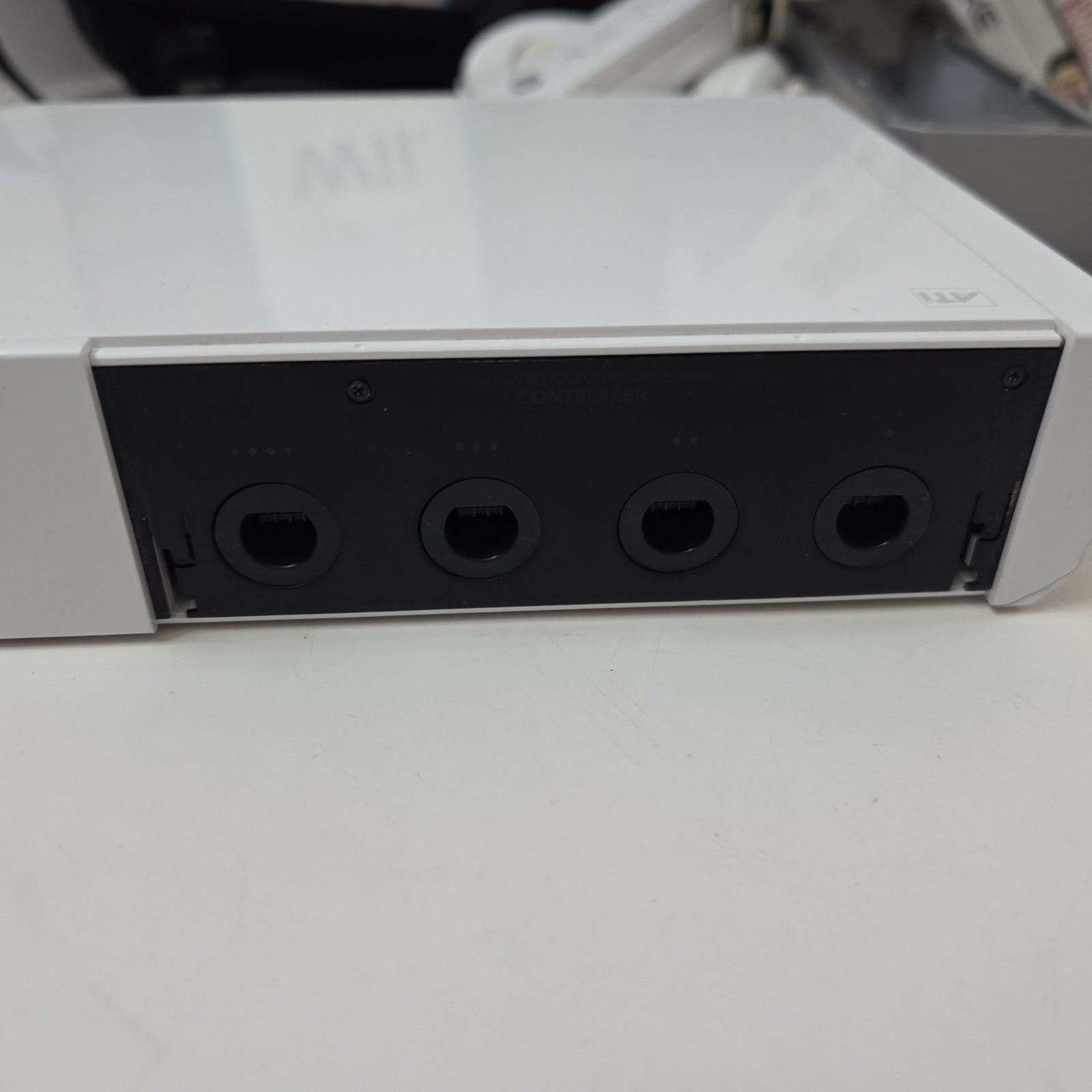 Nintendo Wii Console Bundle White RVL-001 Controllers Games Carrying Case