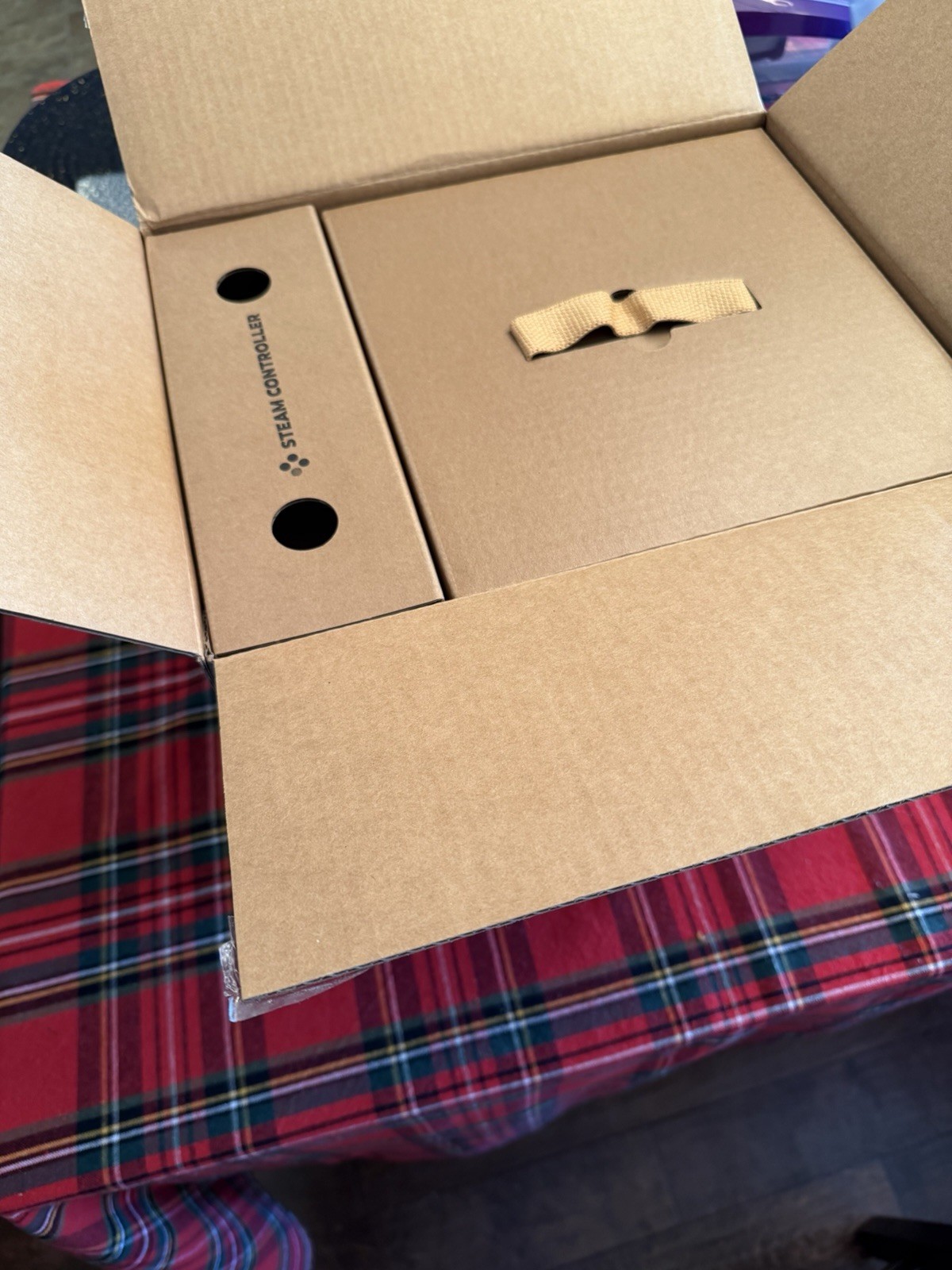 Steam machine 512GB with Steam Controller Ships Quickly
