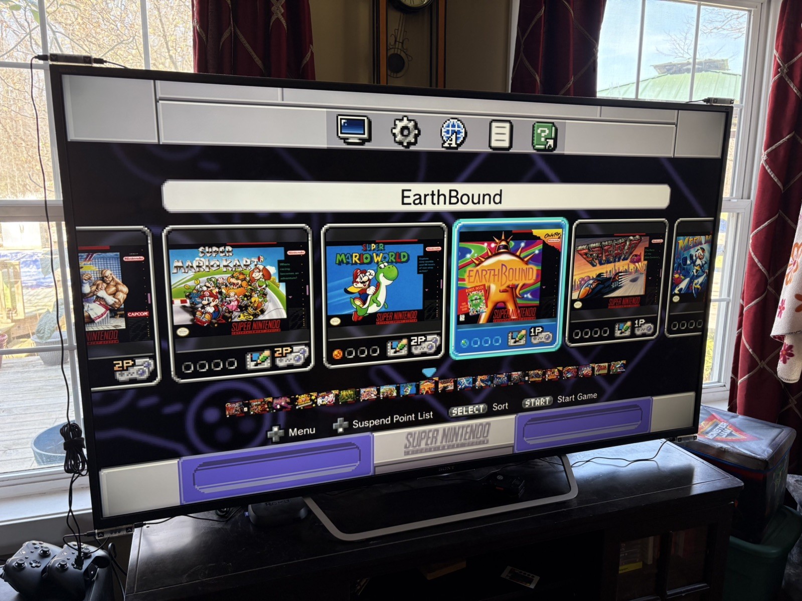 Super Nintendo SNES Mini Classic Edition CLV-201, 2 10ft extensions, Case