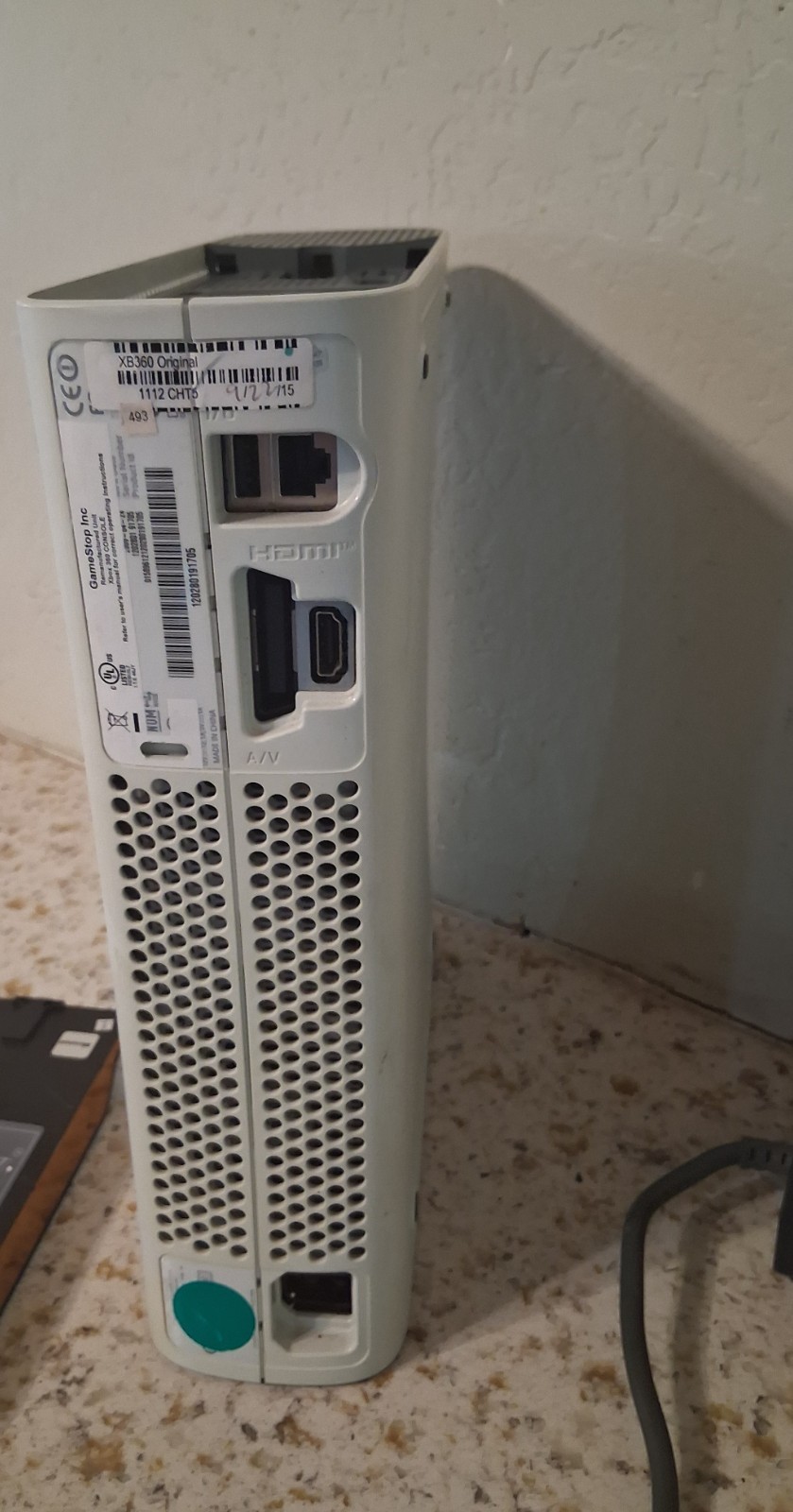 Xbox 360 – Tested works, w/cable and halo 3 hard drive, gaming console