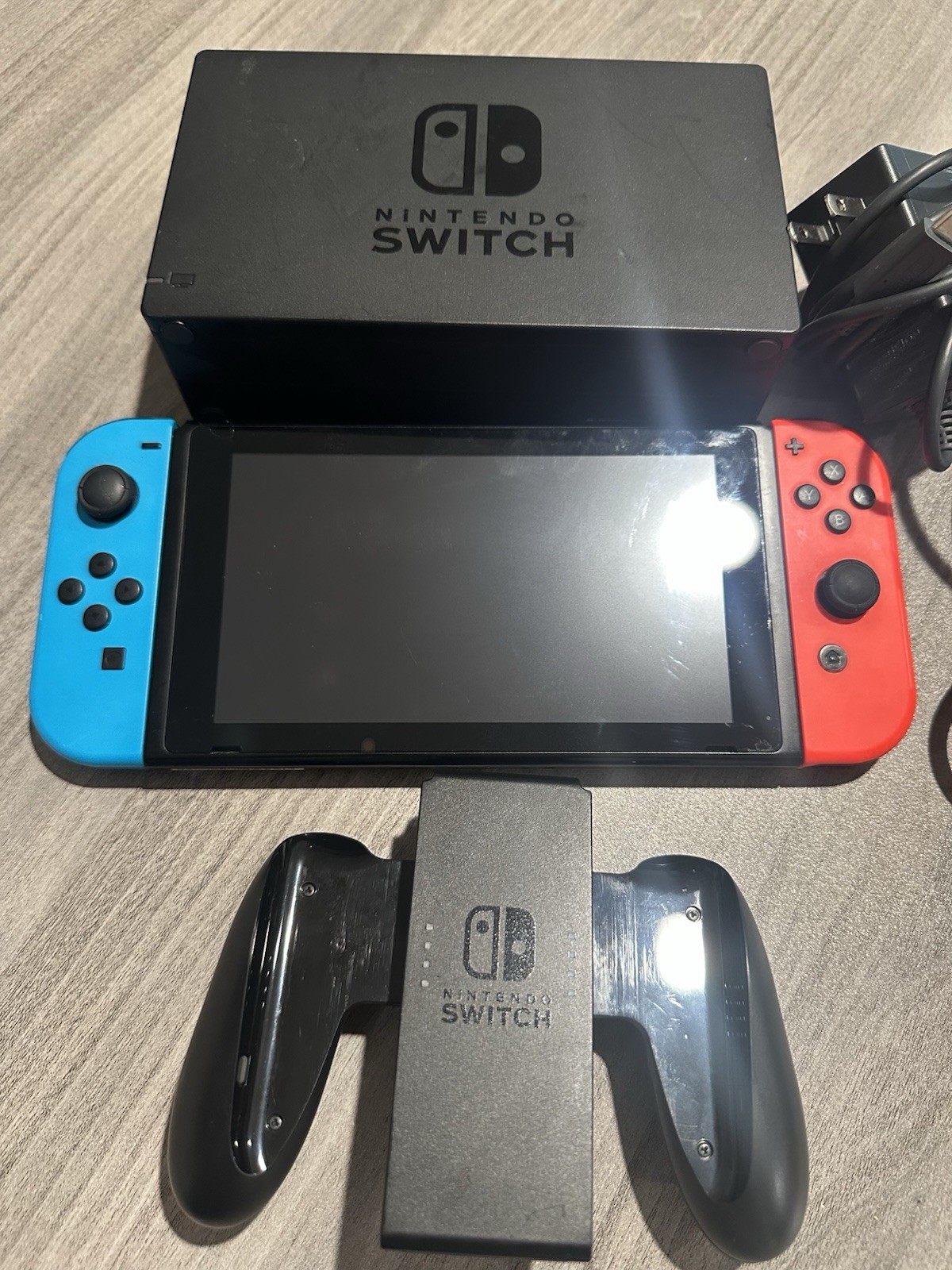 Nintendo Switch Handheld Video Game Console Neon Blue/Red HAC-001(-01)