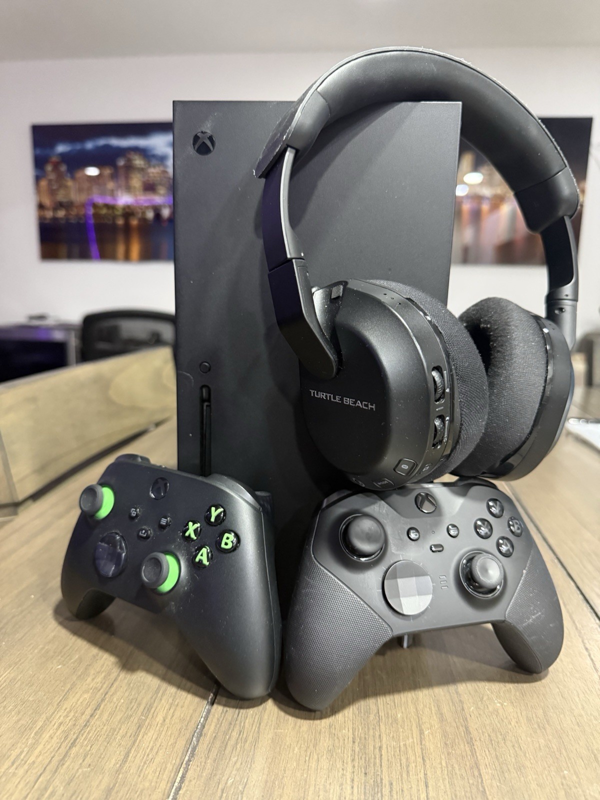 XBOX Series X 1TB Black W/ Elite Controller Series 2 & TB Stealth Headset 600+