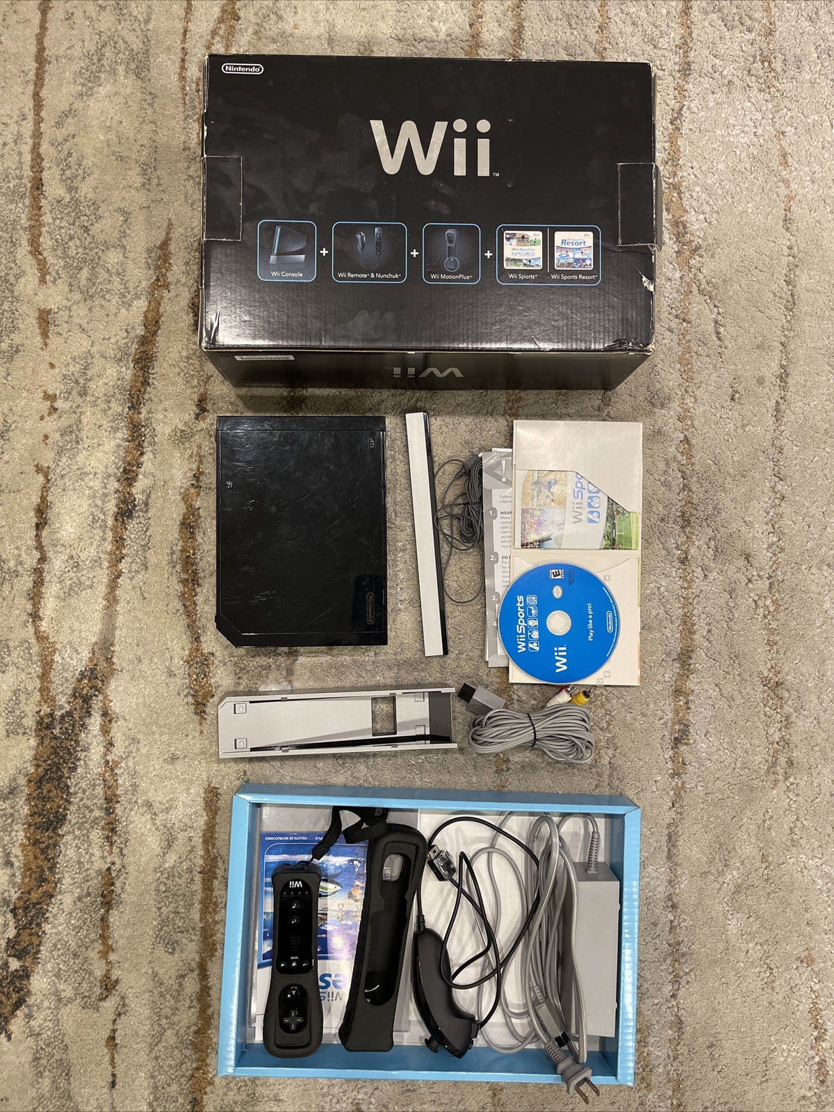 Nintendo RVLSKRP2 Wii Console with Wii Sports Resort