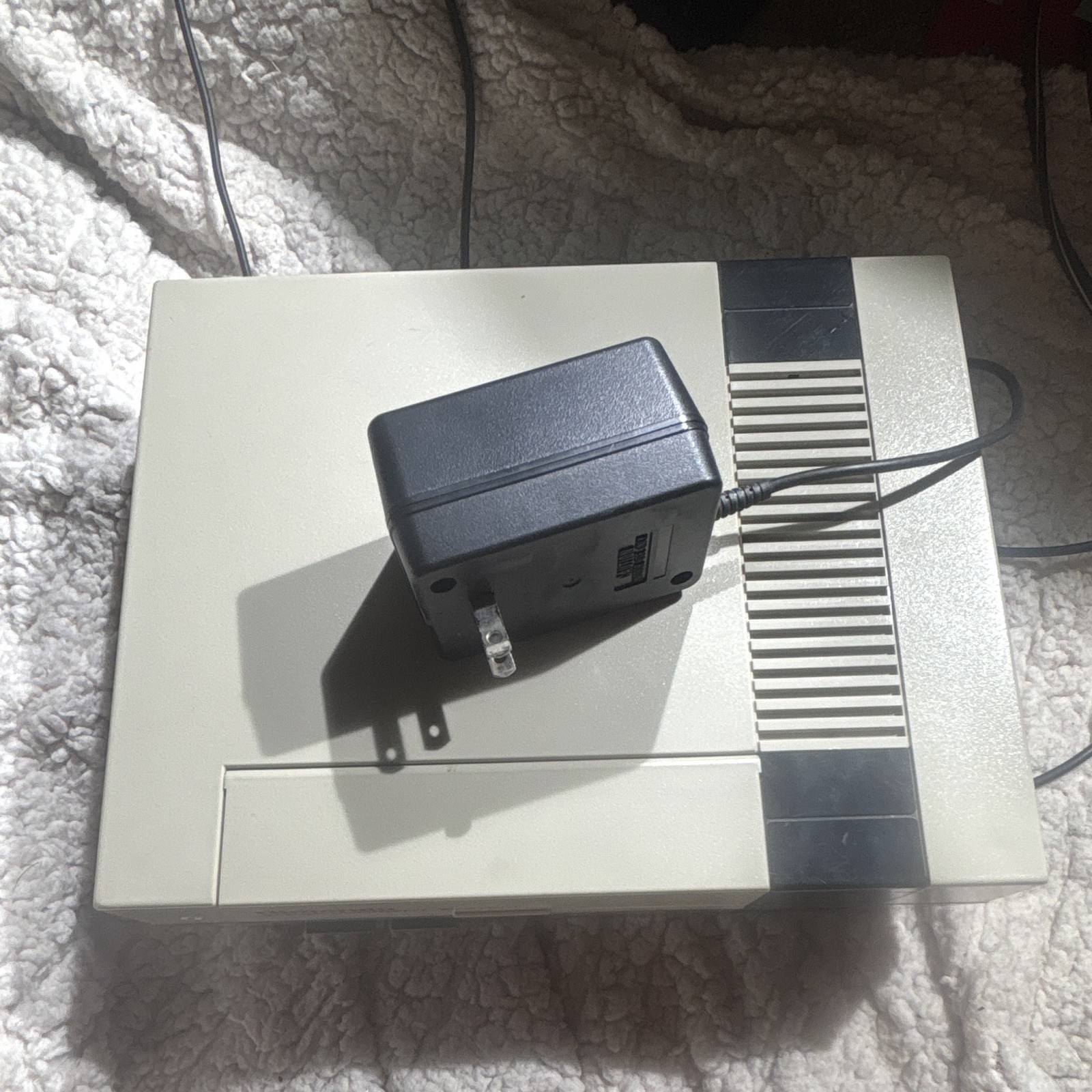 TESTED | Nintendo NES Entertainment System w/ Controller