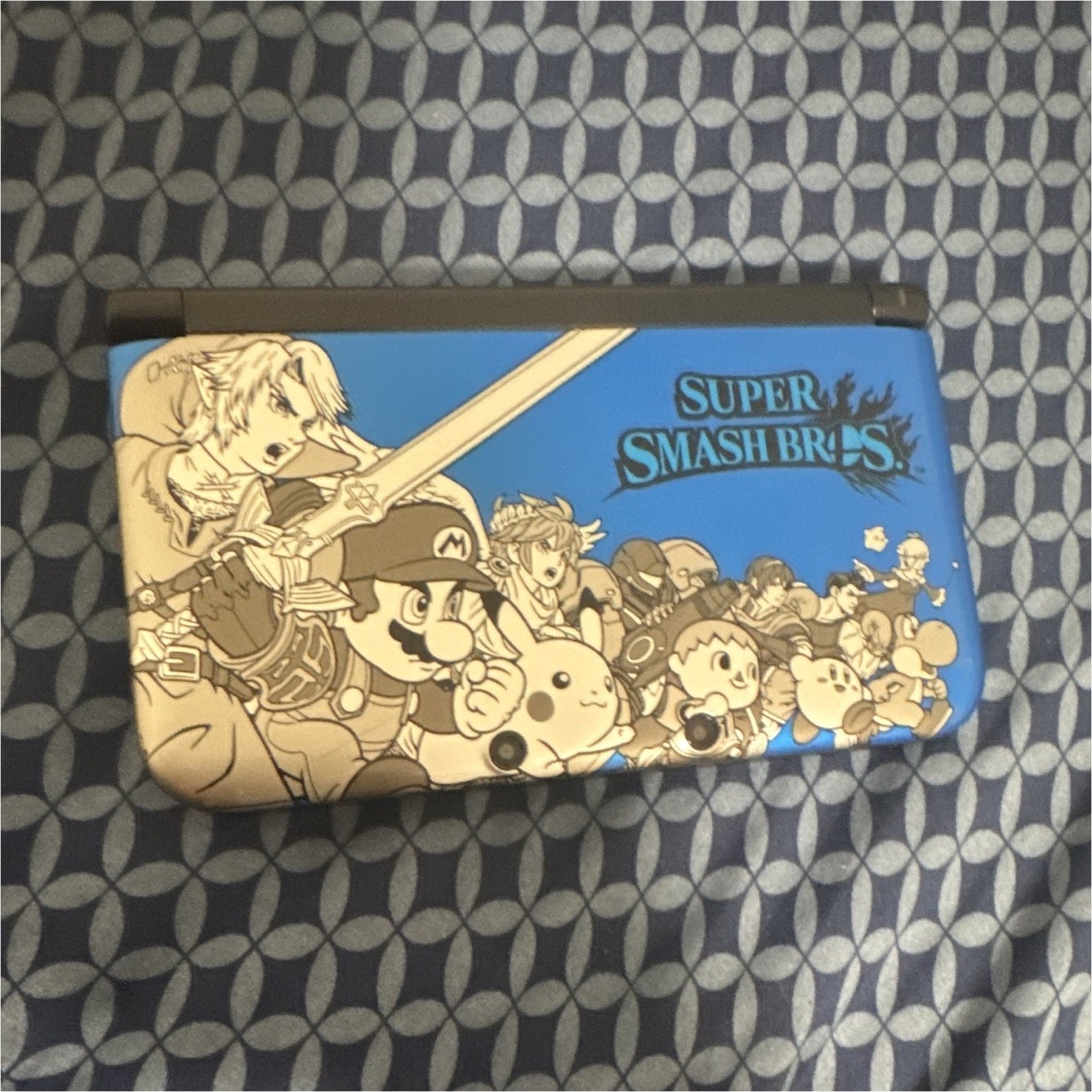 Nintendo 3DS XL Super Smash Bros Edition Blue/Black Handheld 16 GB /charger also