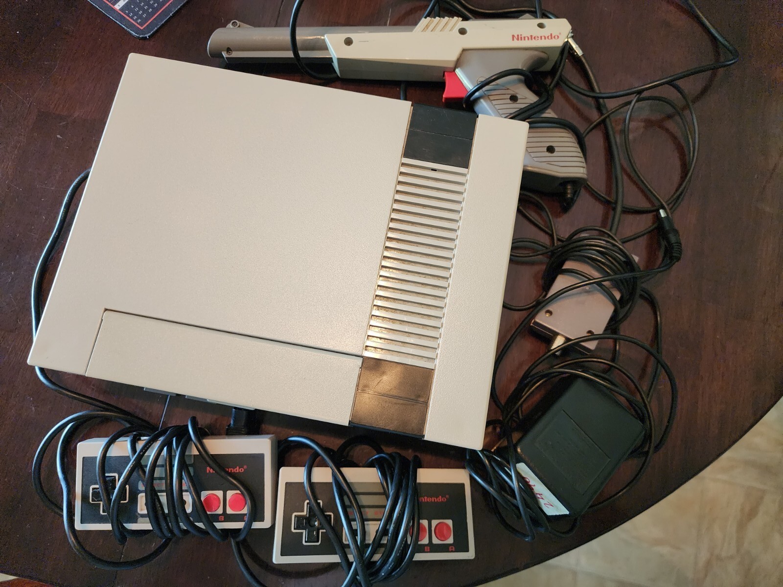NES System flawless original cables and original controllers