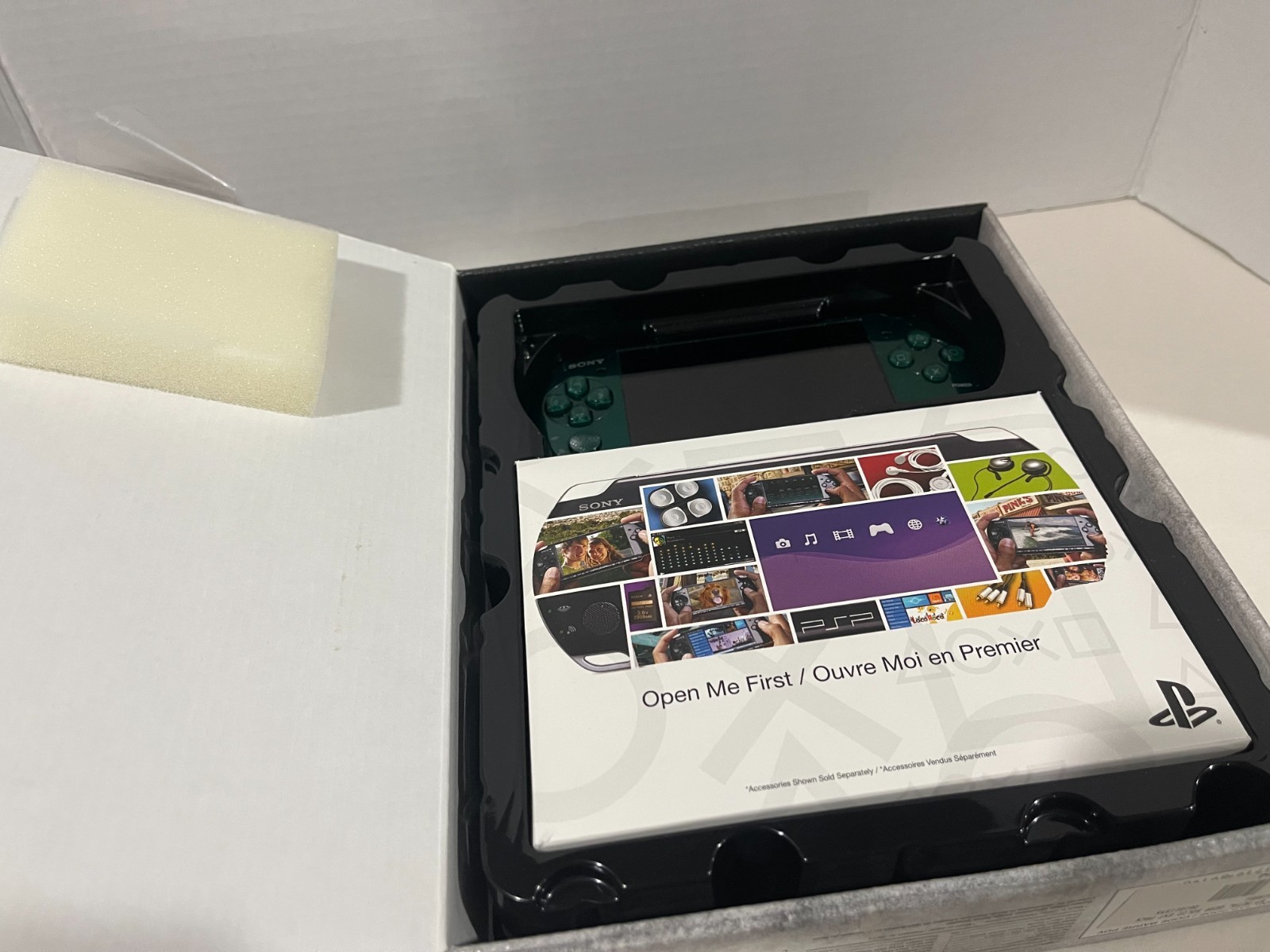 Sony PSP 3000 Metal Gear Solid Peace Walker Green Console NTSC New Open Box
