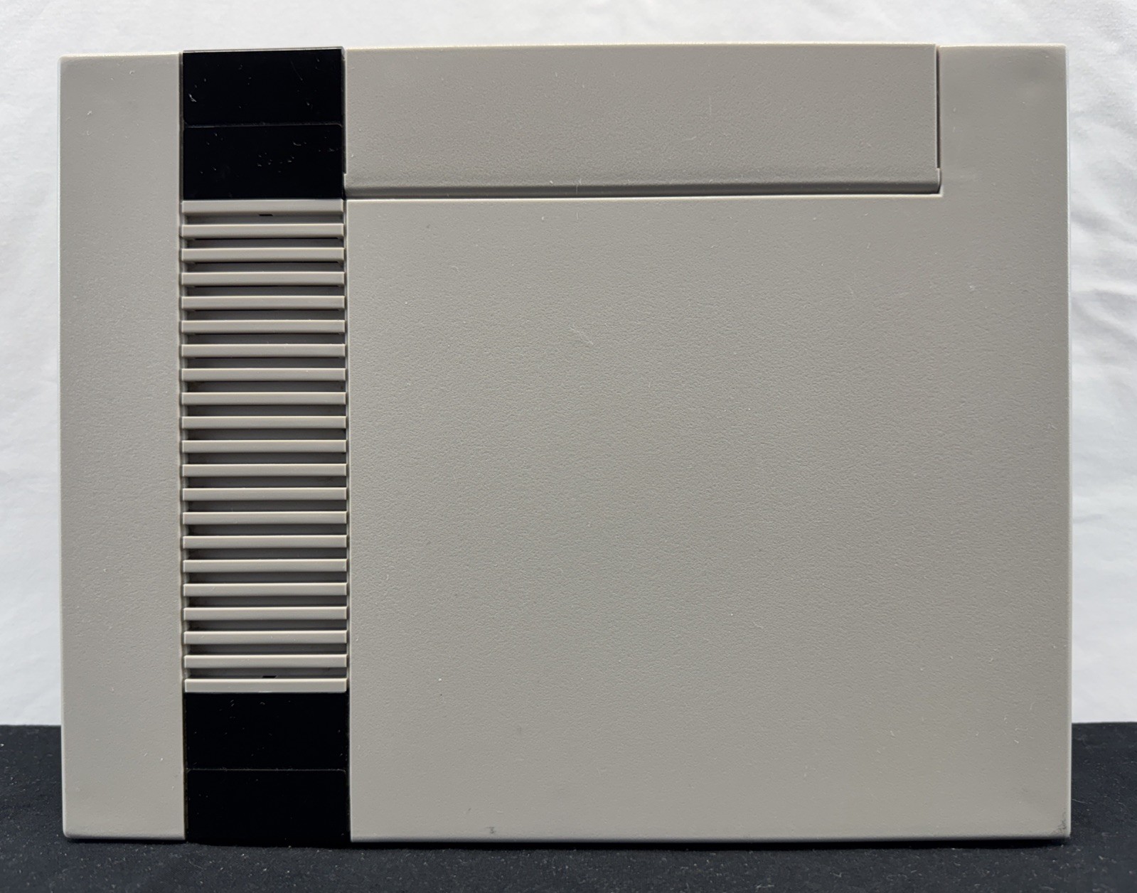 Nintendo Entertainment System NES-001 Tested Working w/2 remotes gun/game/Cords