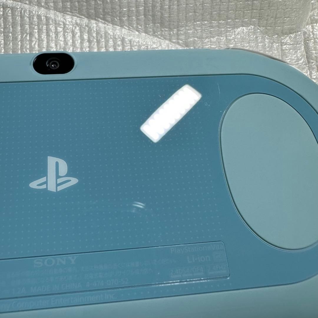 PS Vita 2000 Value Pack Light Blue White Complete Excellent Japan 6650