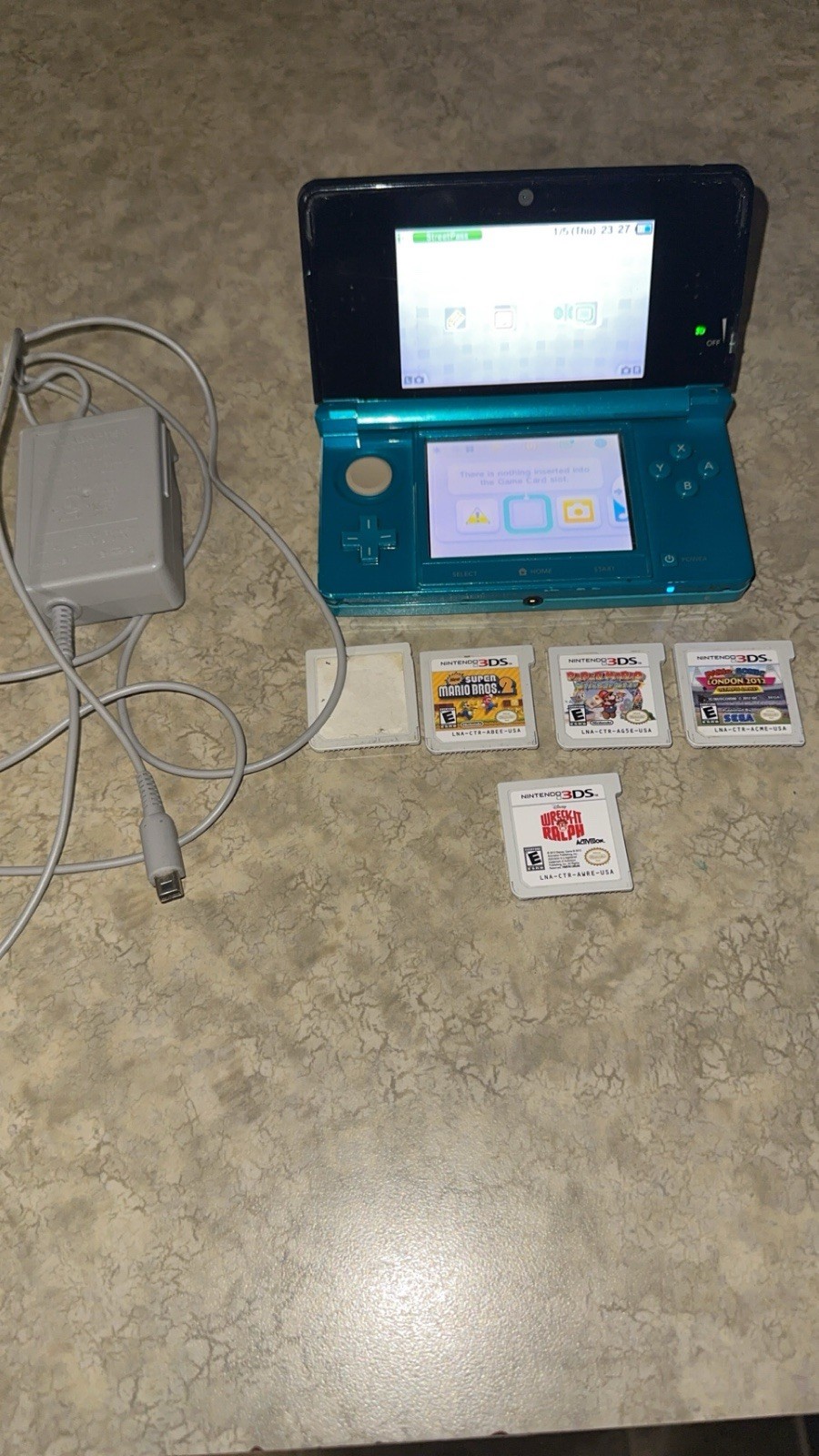 Nintendo 3DS Aqua Blue Handheld Console System(CTR-001) (NTSC-U)