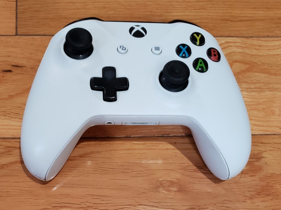 Xbox One S 1TB Console 1681 White Bundle, Controller 1708, Power, HDMI, TESTED