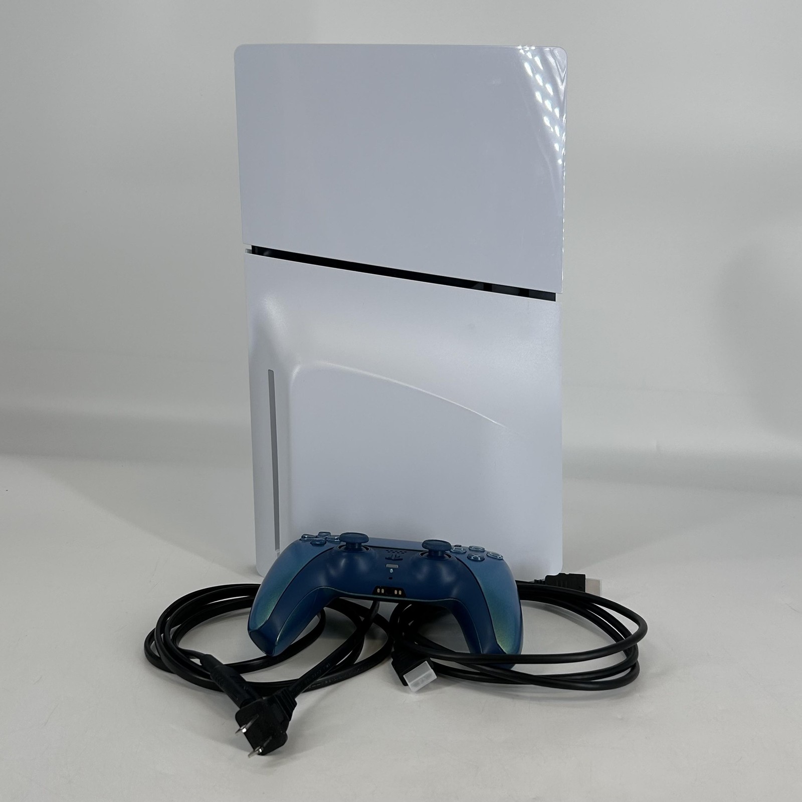 Sony PlayStation 5 Slim Disc Edition Console White 1TB w/ Controller/HDMI – Good