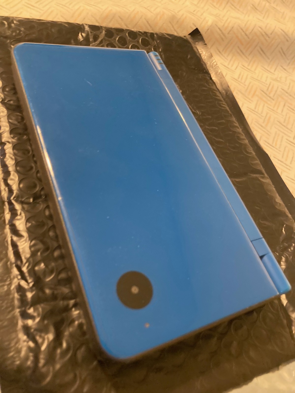 Nintendo DSi XL Handheld System Midnight Blue w/ Charger . CFW!