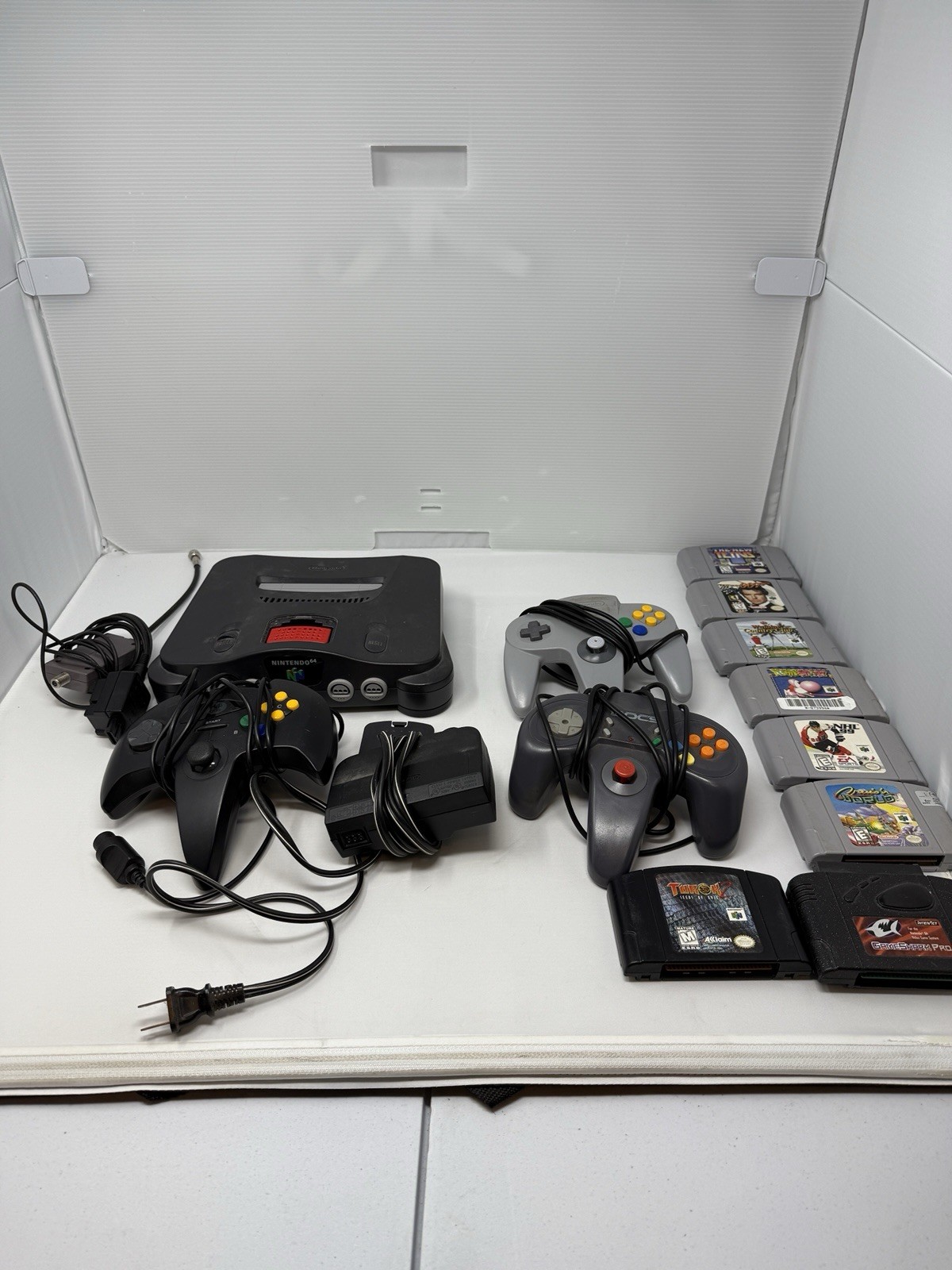 Nintendo 64 N64 Console Bundle Expansion Pack 8 Games Yoshi & 007 Controllers