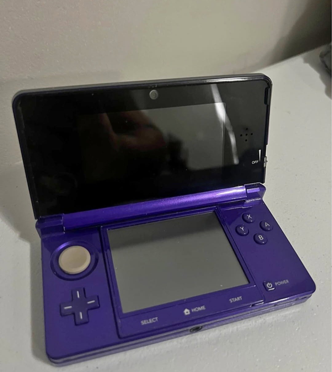 Nintendo 3DS Purple Handheld System 3D Audio Technology Headphone Jack
