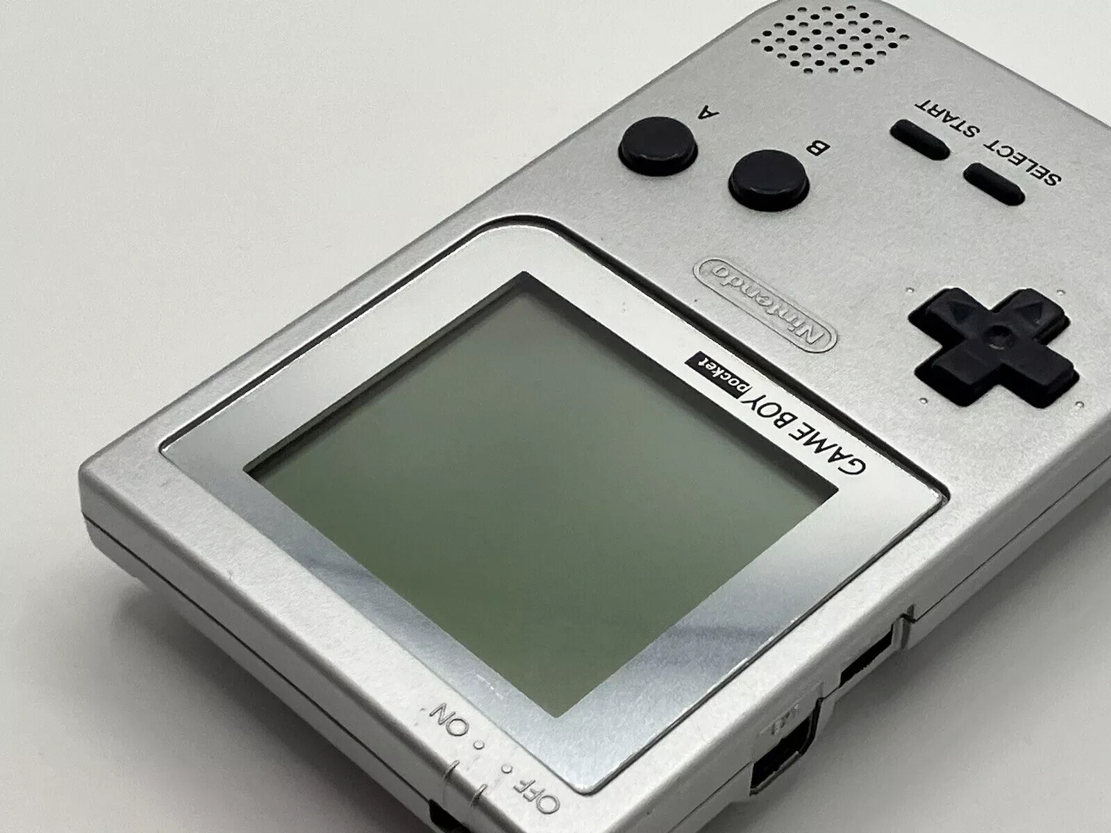 Nintendo Gameboy Pocket Silver Console Only Region Free MGB-S-VA 9070
