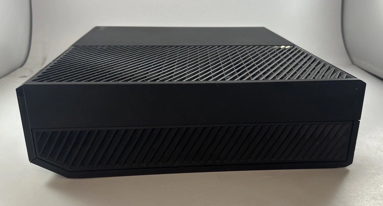 Microsoft Xbox One 1540 1TB Console Black Bundle 2 Controllers & Game