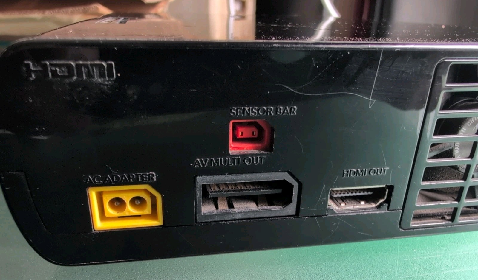 NINTENDO WII U CONSOLE 32GB FOR PARTS/REPAIR: