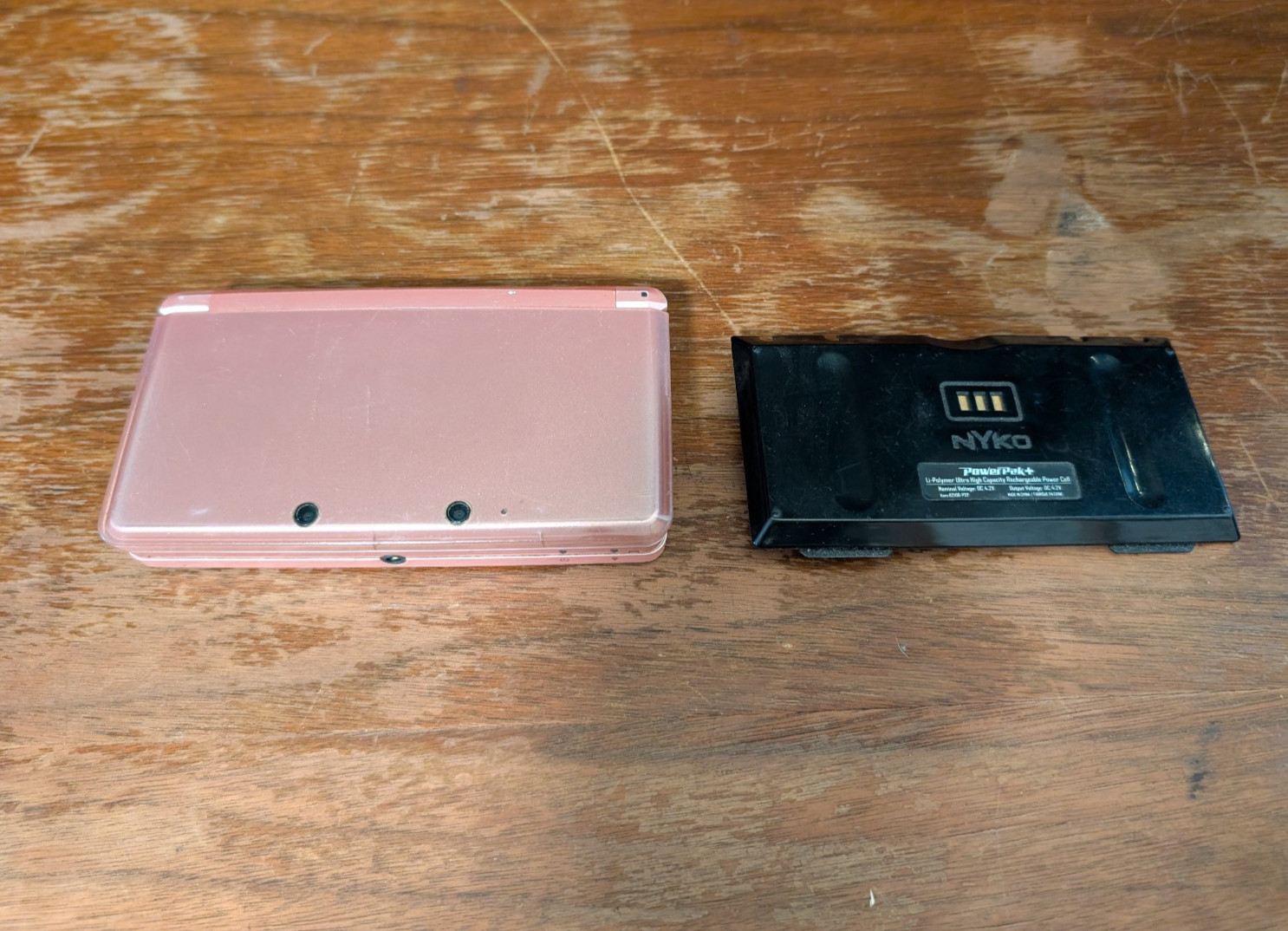 Nintendo 3DS Handheld Video Game Console Pink CTR-001 (USA) READ DESCRIPTION
