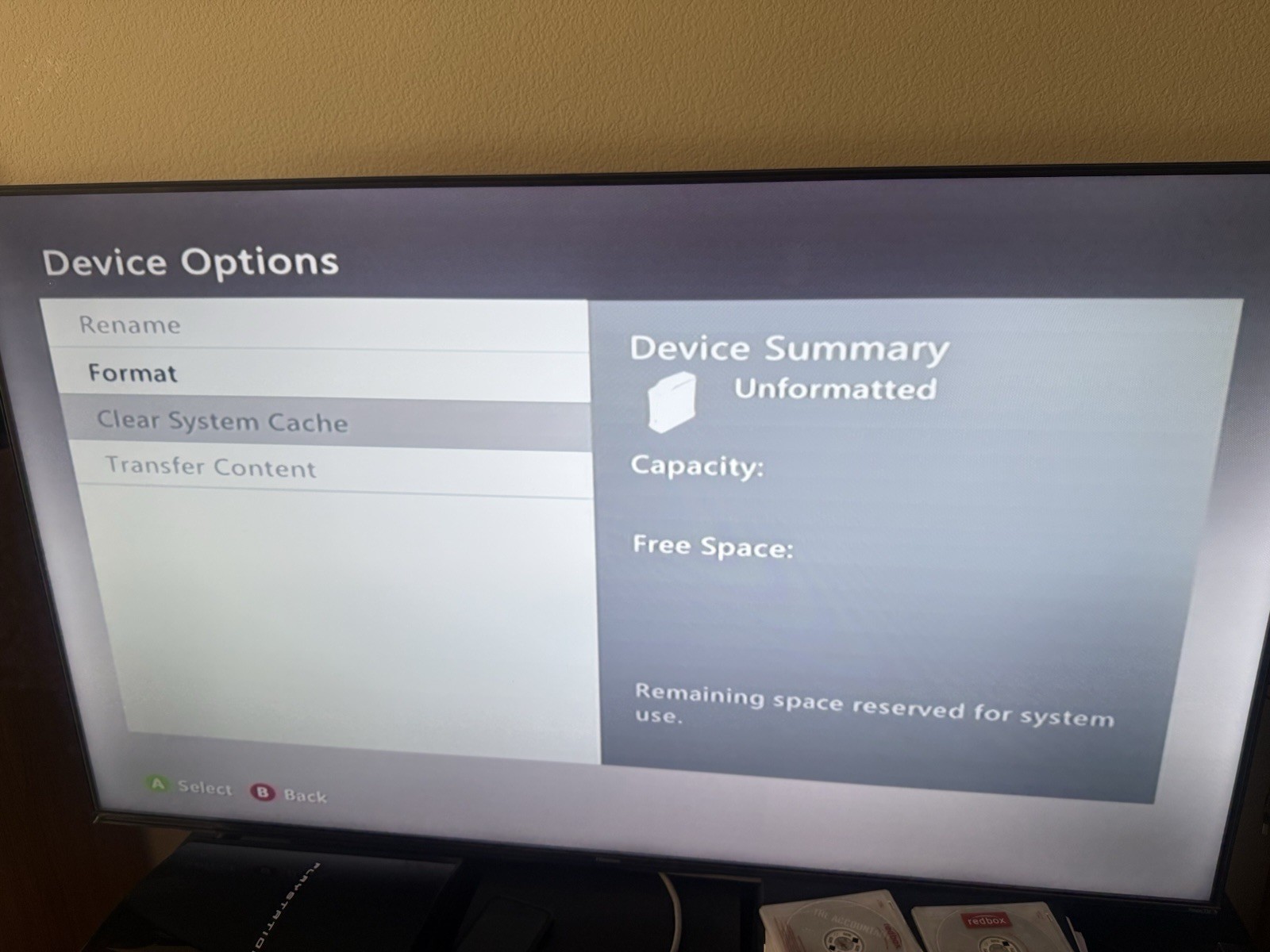 Microsoft Xbox 360 E 4GB Black HDMI 1080p w/ Kinect, bundle Controller, 2 Games