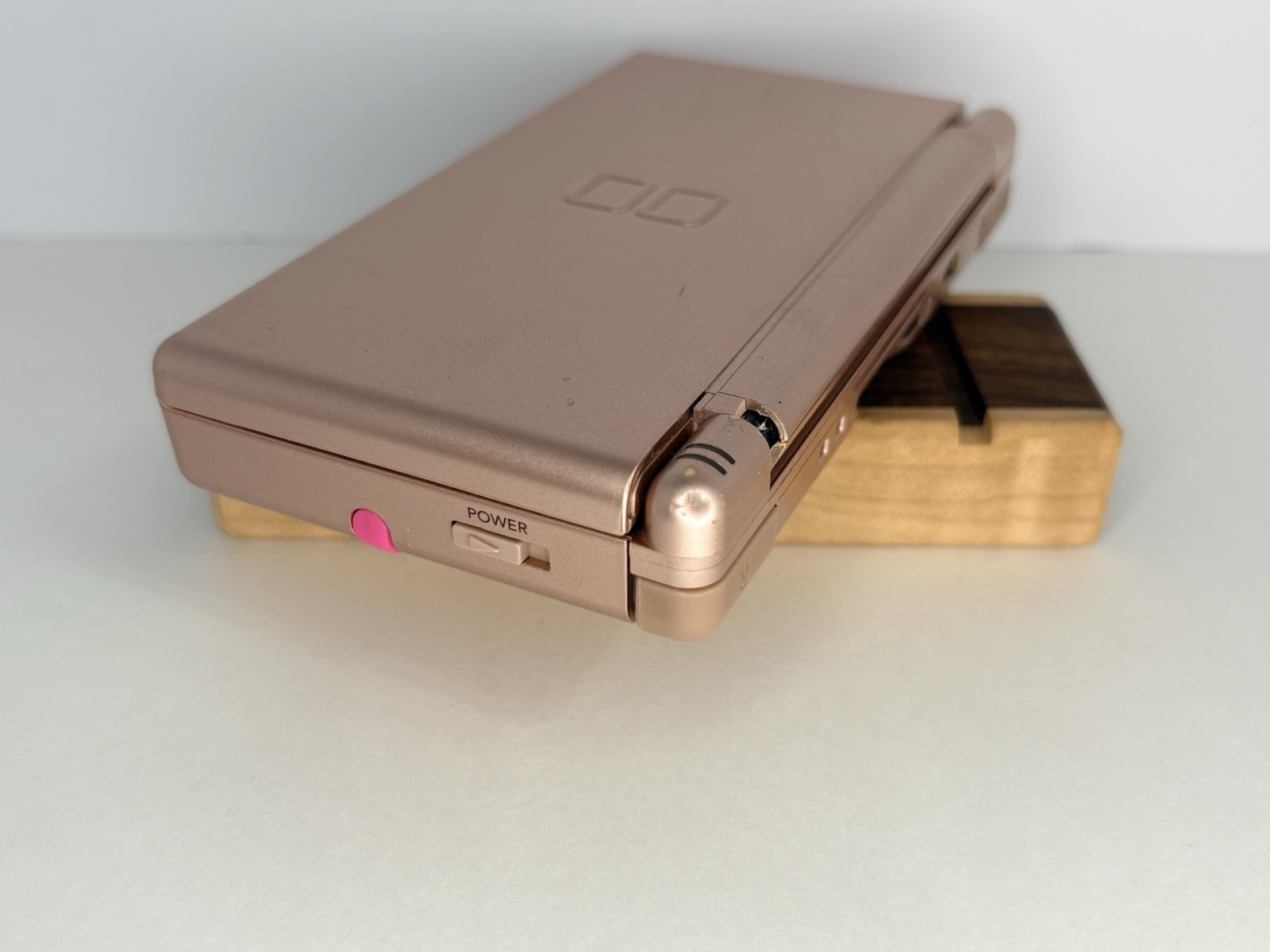 Nintendo DS Lite Console – Pink / Metallic Rose (Broken Hinge)