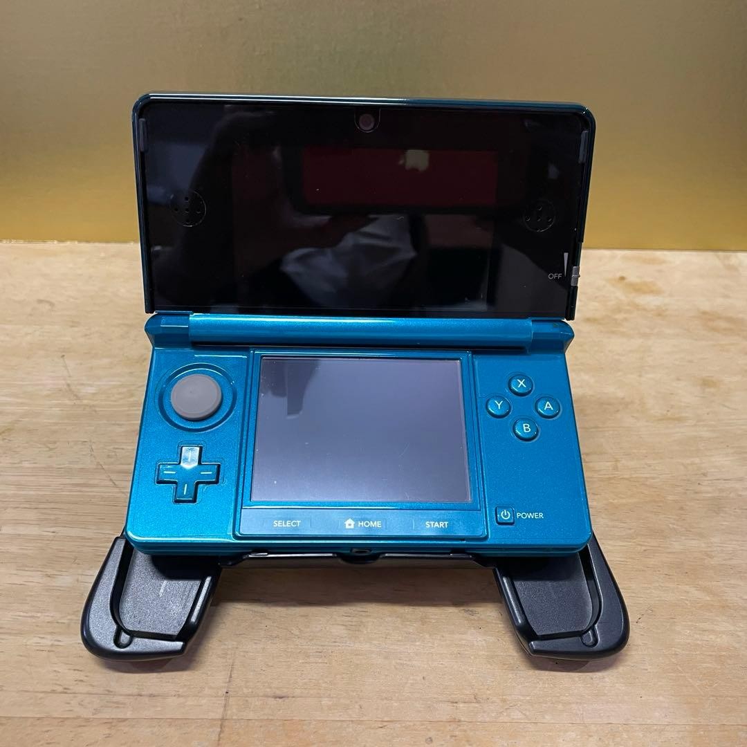 Tested Excellent Condition Nintendo 3DS Hand Grip Hard Pouch with Software