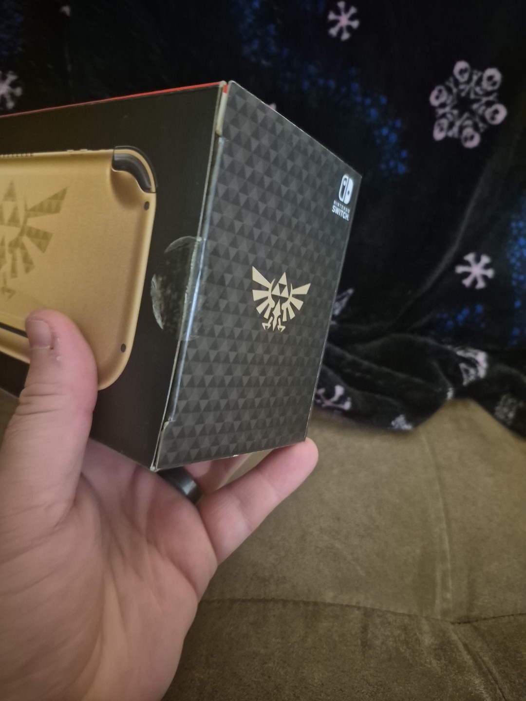 Nintendo Switch Lite Gold Hyrule Special Edition – Brand New