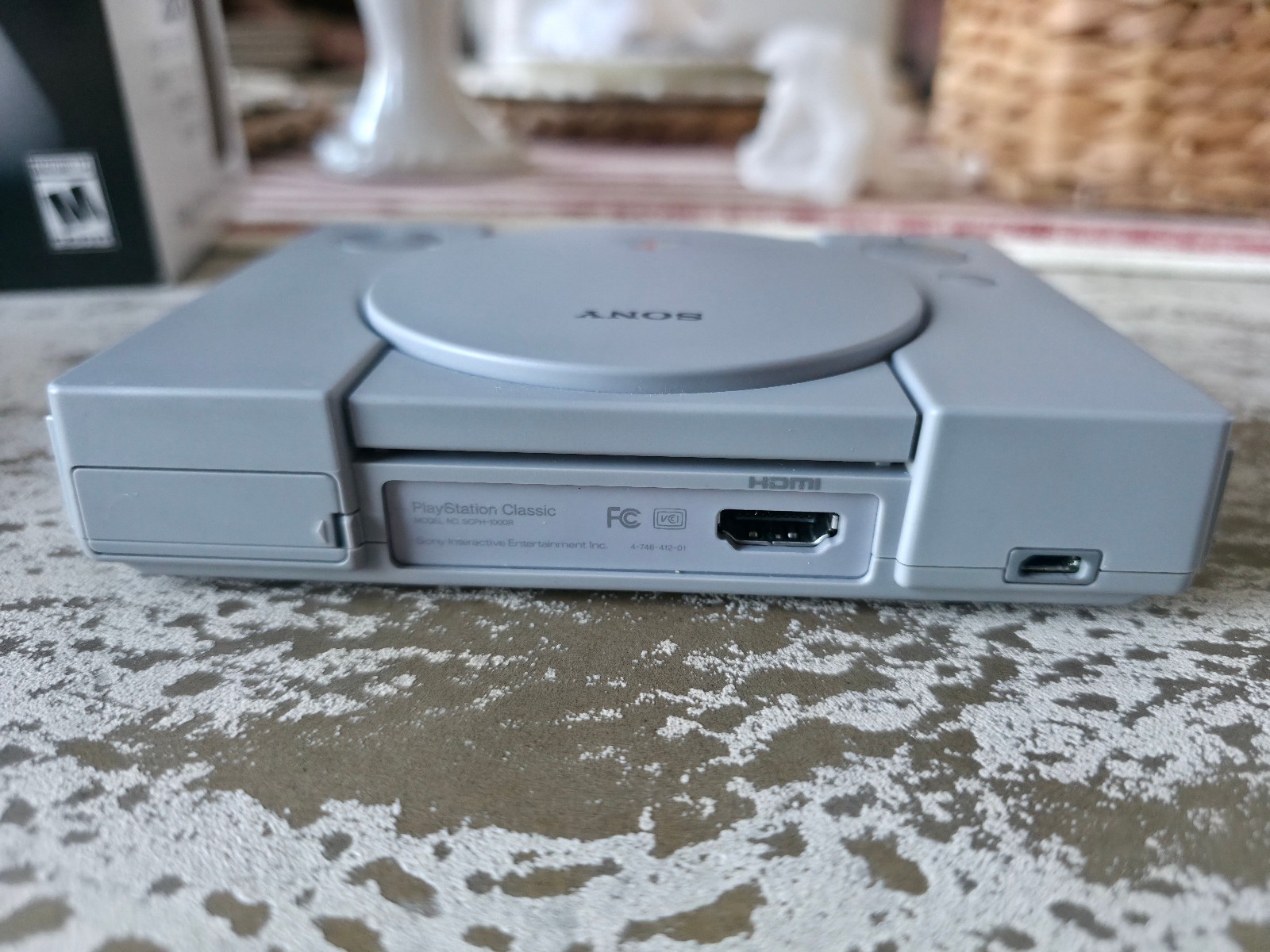 Sony PlayStation Classic Mini Console w/8bitdo USB Wireless 2 Adapter
