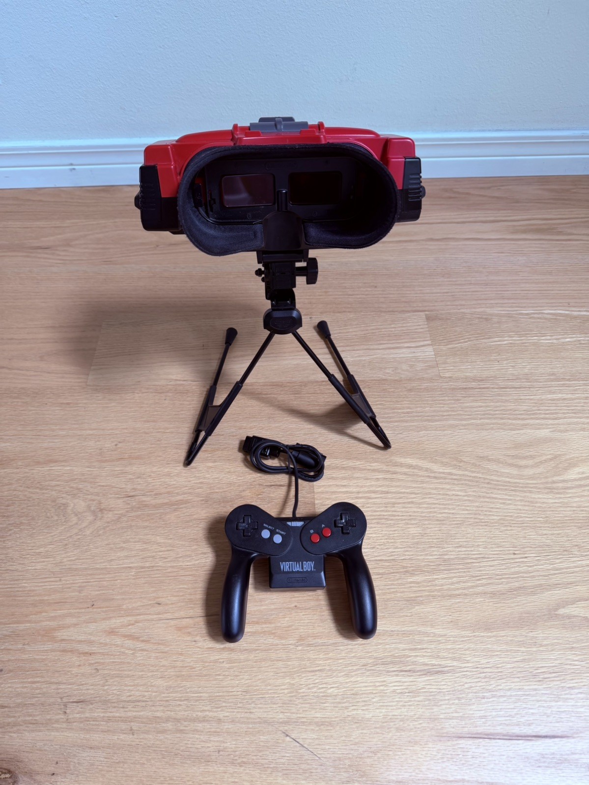 Nintendo Virtual Boy Video Game Console VUE-001 Red with 9 games + AC Adapter
