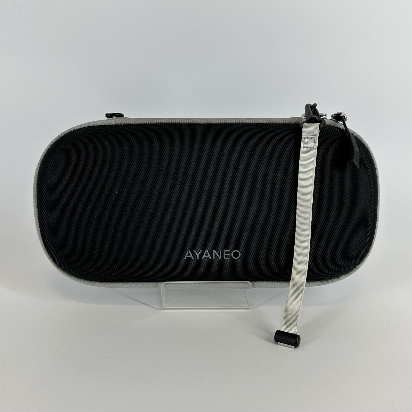 AYANEO 2 Console Black 2TB w/ Case – Good Condition