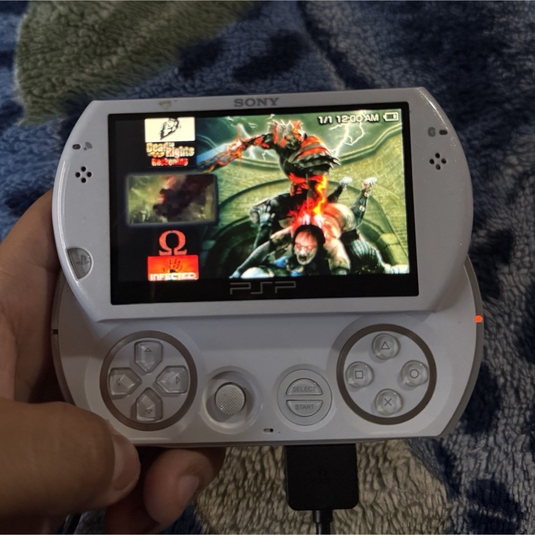 Sony PSP go Handheld System Console White with USB Connectivity